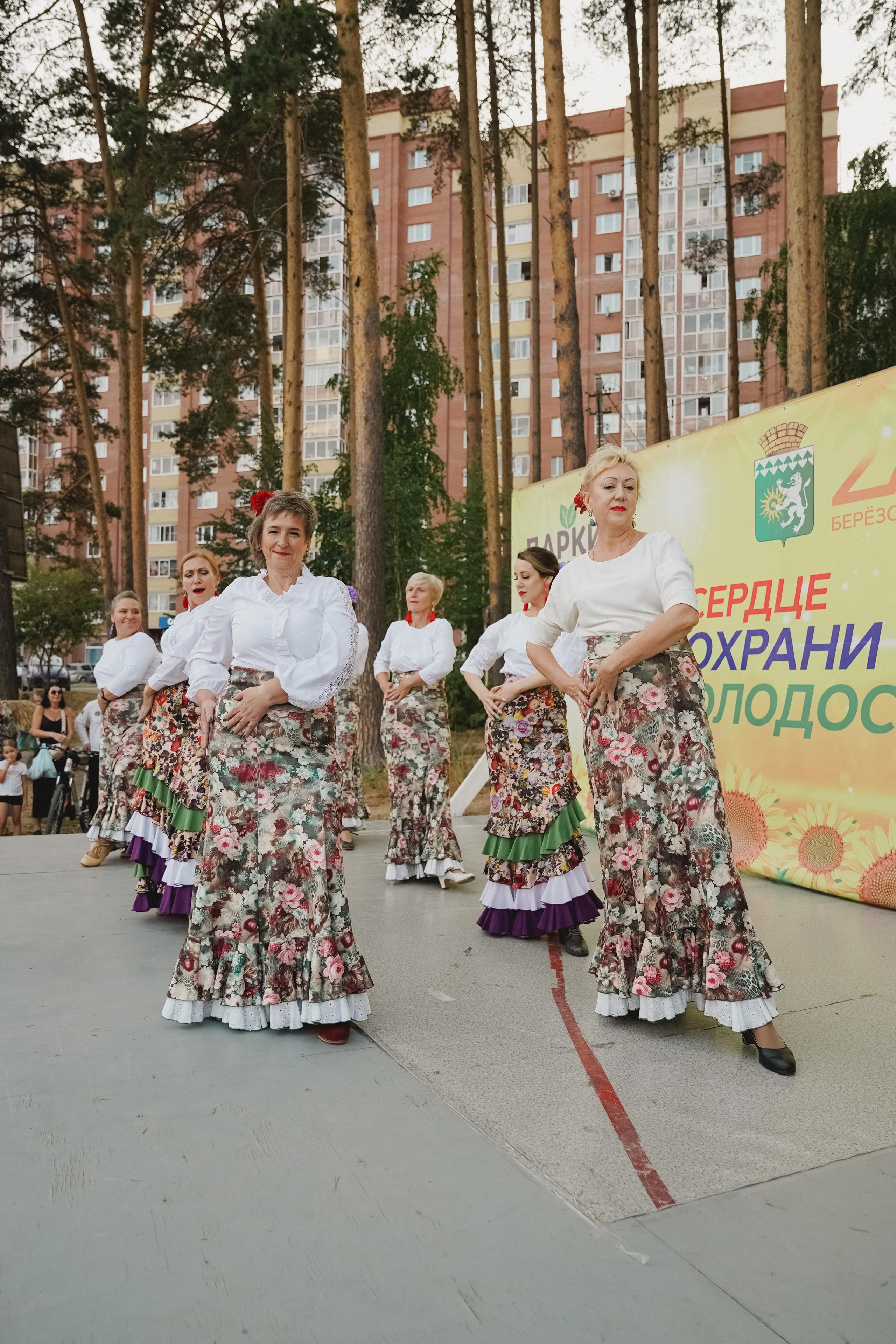 Танцы на тропе. Фотограф в детский сад в Екатеринбурге, выпускные альбомы Юлия Умерова