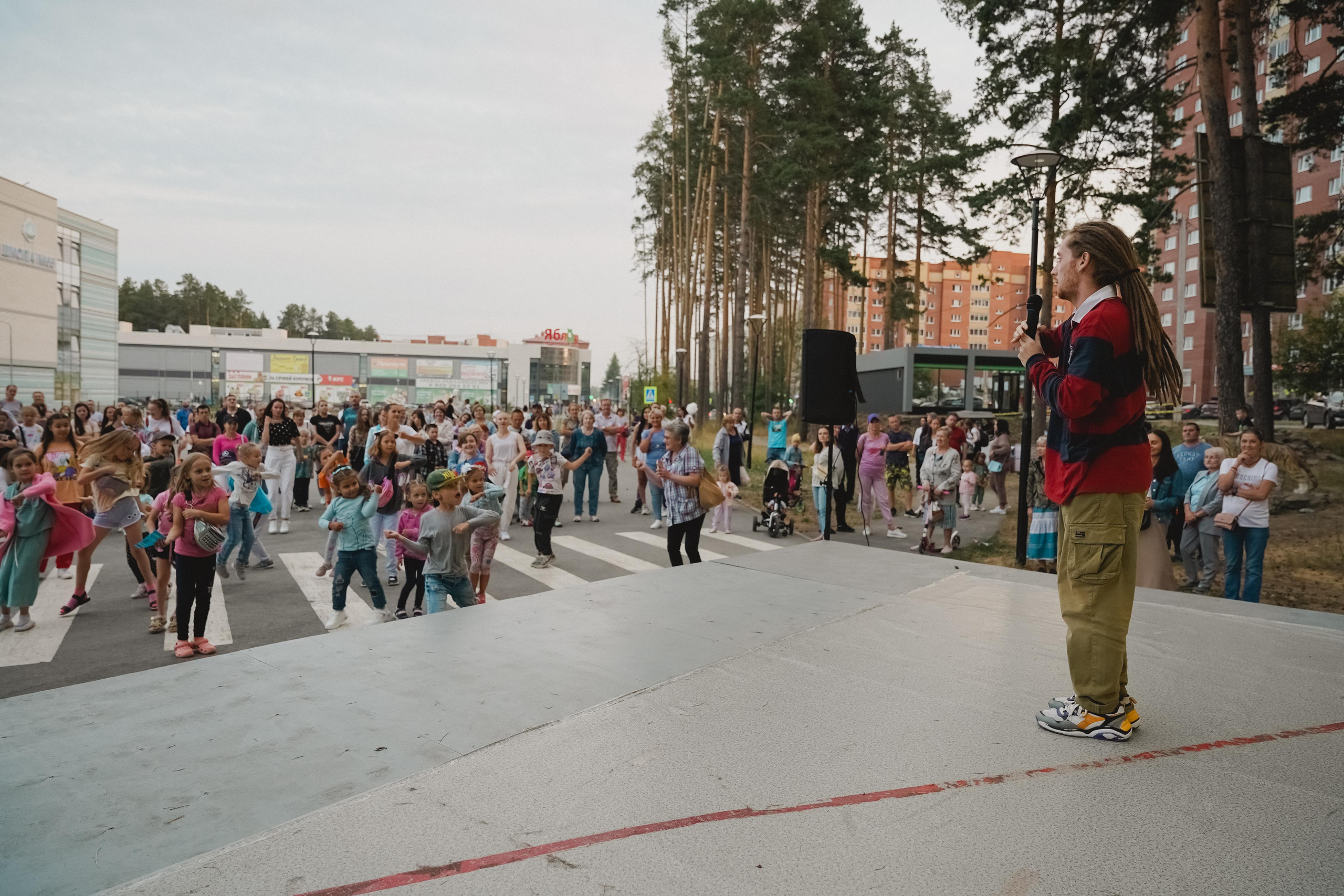 Танцы на тропе. Фотограф в детский сад в Екатеринбурге, выпускные альбомы Юлия Умерова