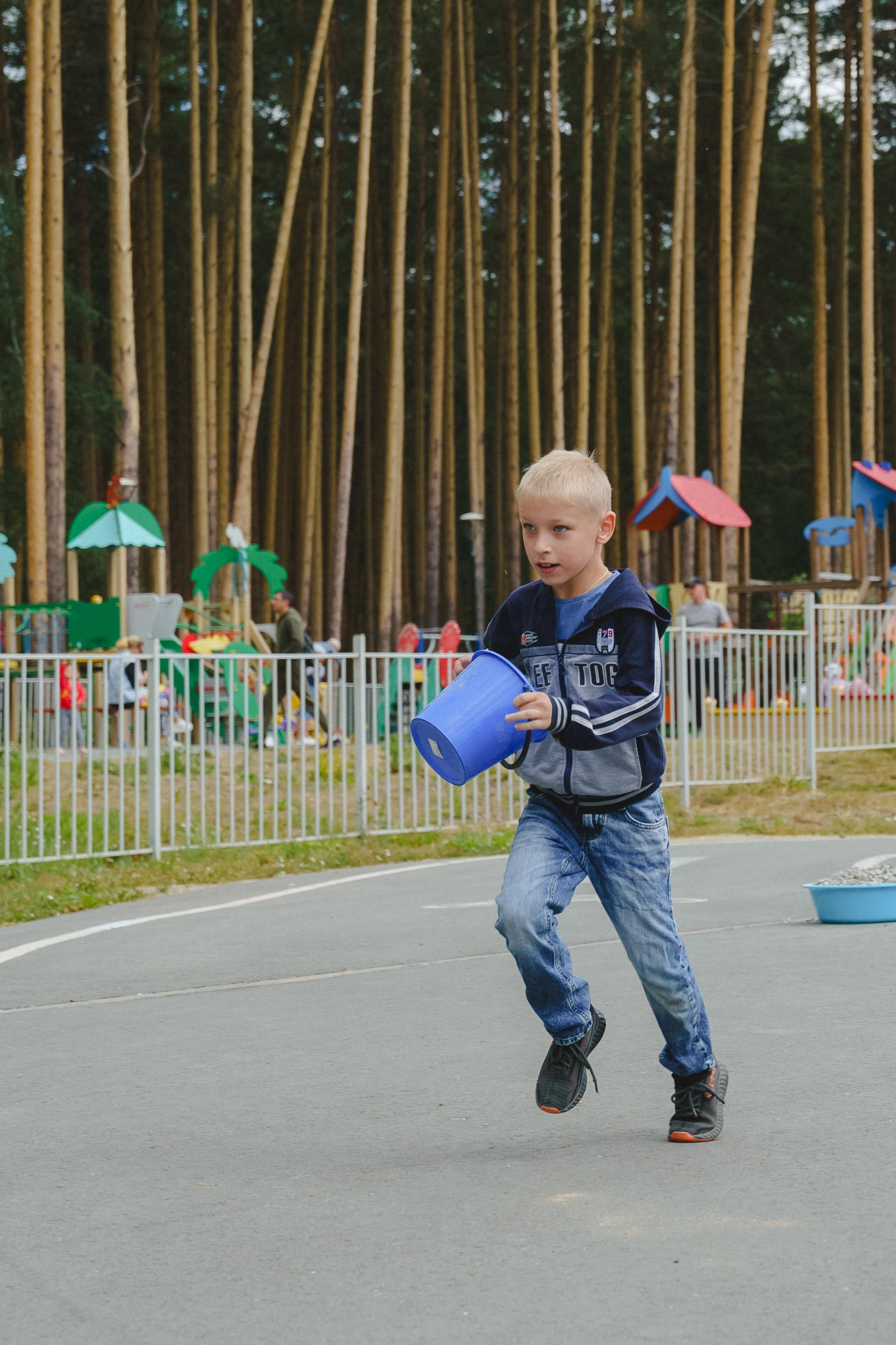 Фотосъемка веселых стартов от компании «Земляне». Фотограф в детский сад в Екатеринбурге, выпускные альбомы Юлия Умерова