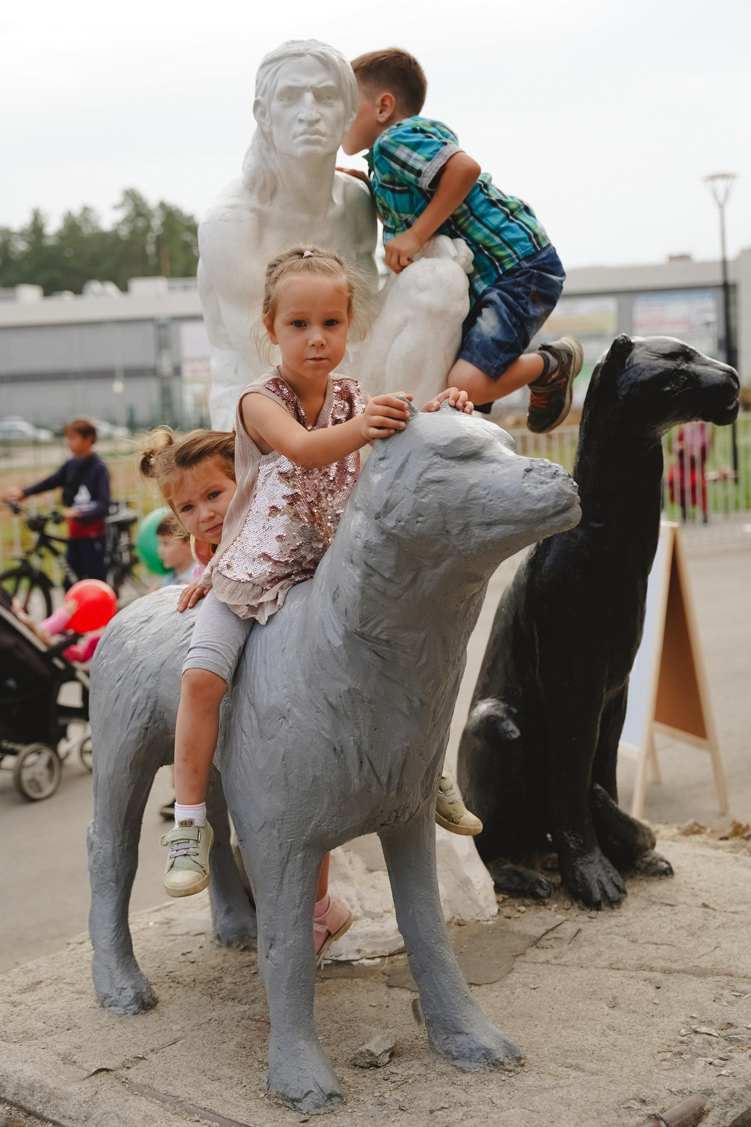 Литературная коллаборация «ДУХ». Фотограф в детский сад в Екатеринбурге, выпускные альбомы Юлия Умерова