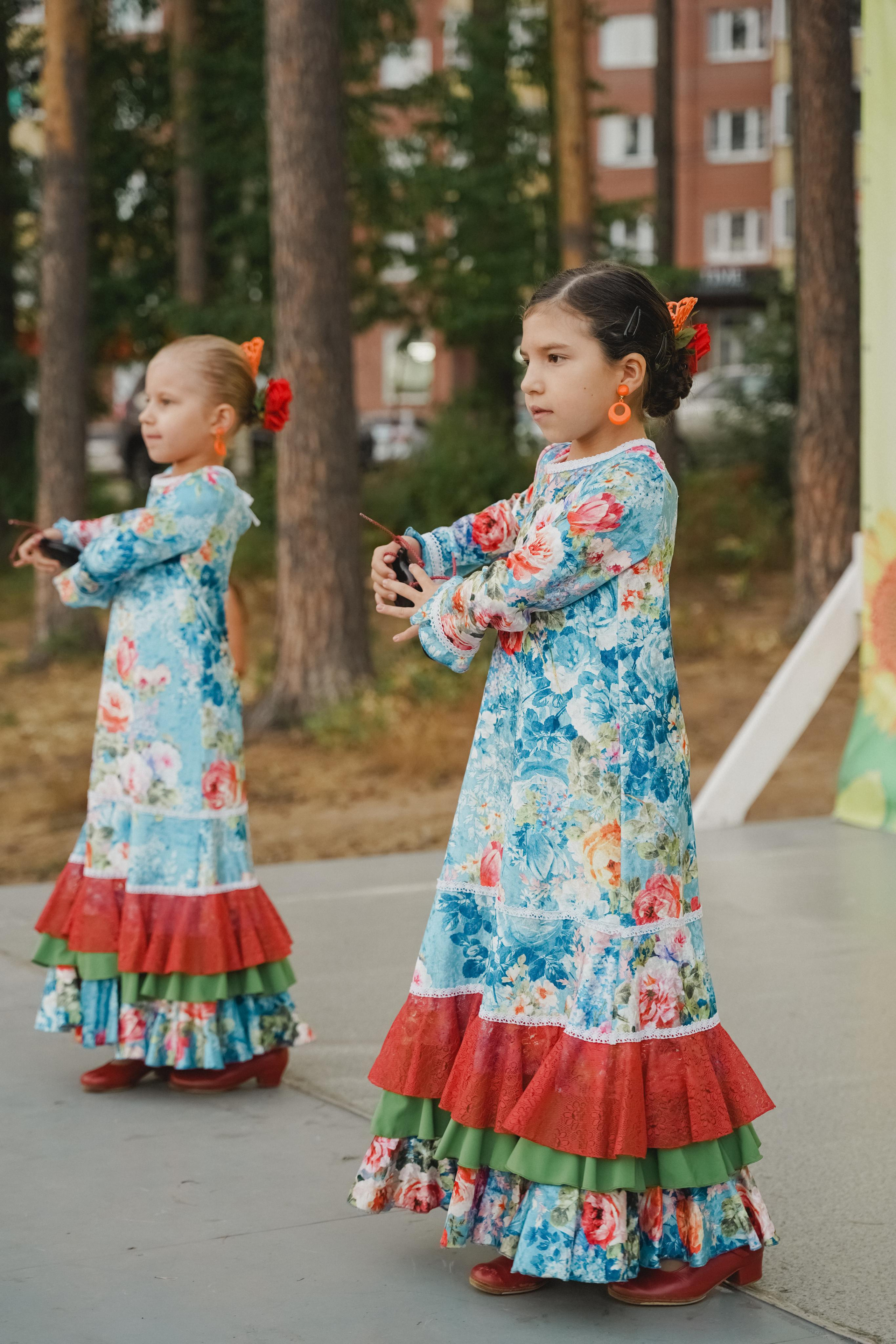Танцы на тропе. Фотограф в детский сад в Екатеринбурге, выпускные альбомы Юлия Умерова