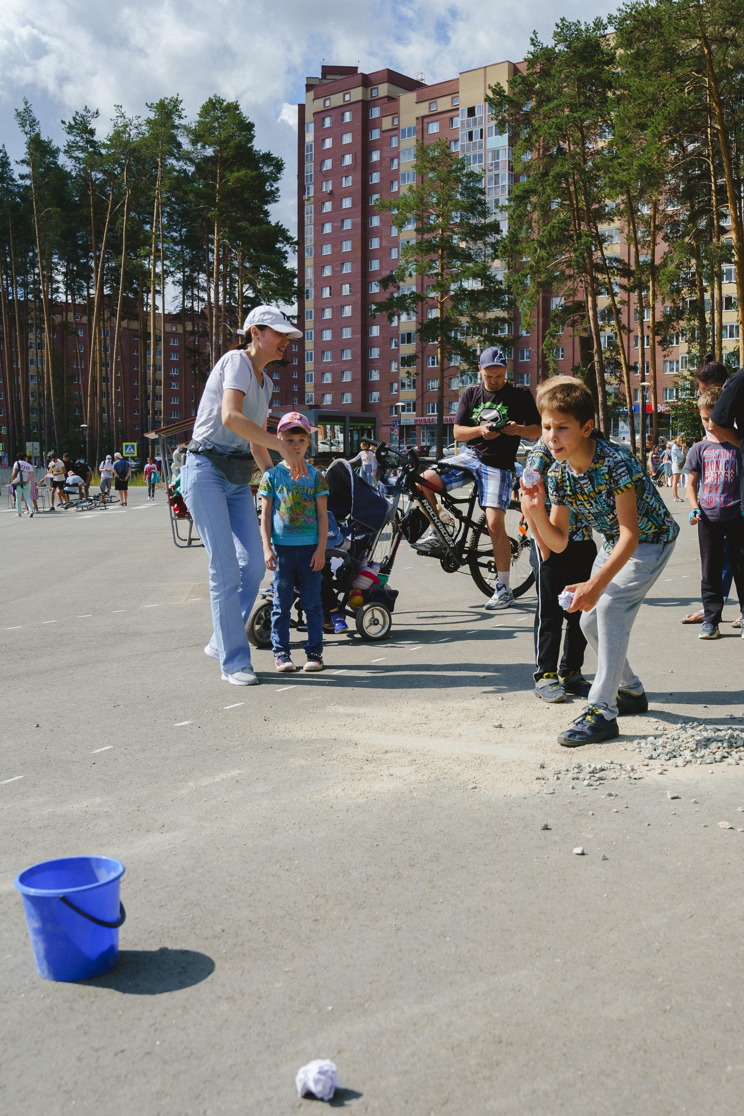 Фотосъемка веселых стартов от компании «Земляне». Фотограф в детский сад в Екатеринбурге, выпускные альбомы Юлия Умерова