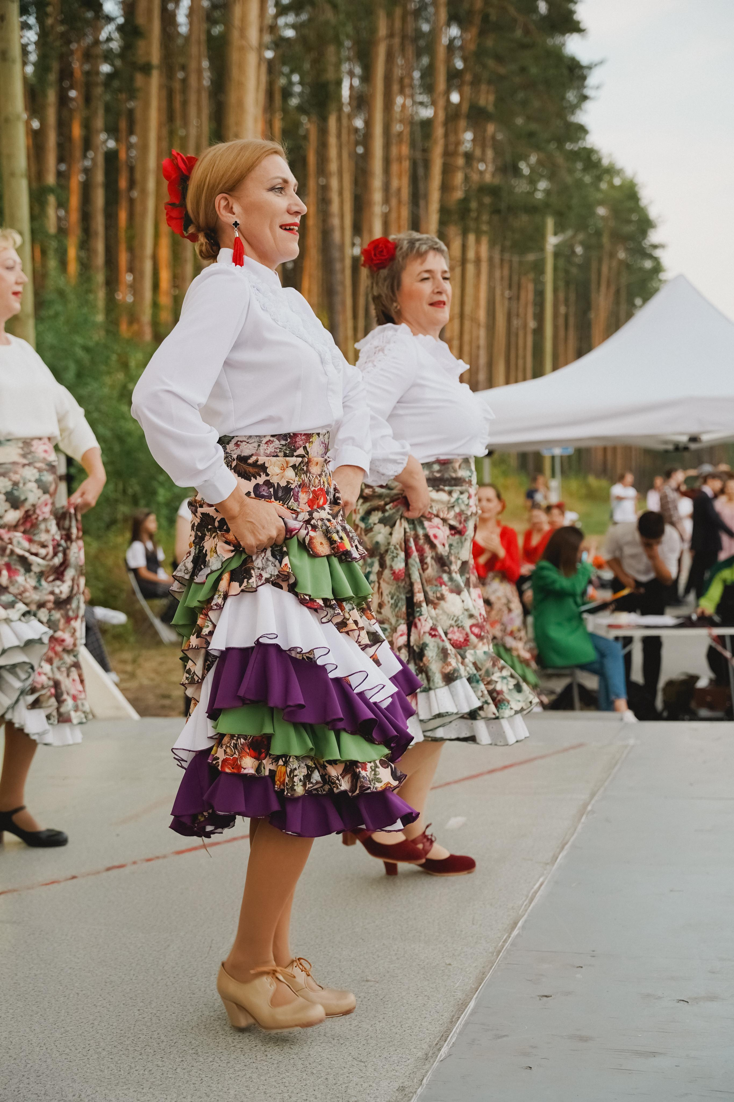 Танцы на тропе. Фотограф в детский сад в Екатеринбурге, выпускные альбомы Юлия Умерова
