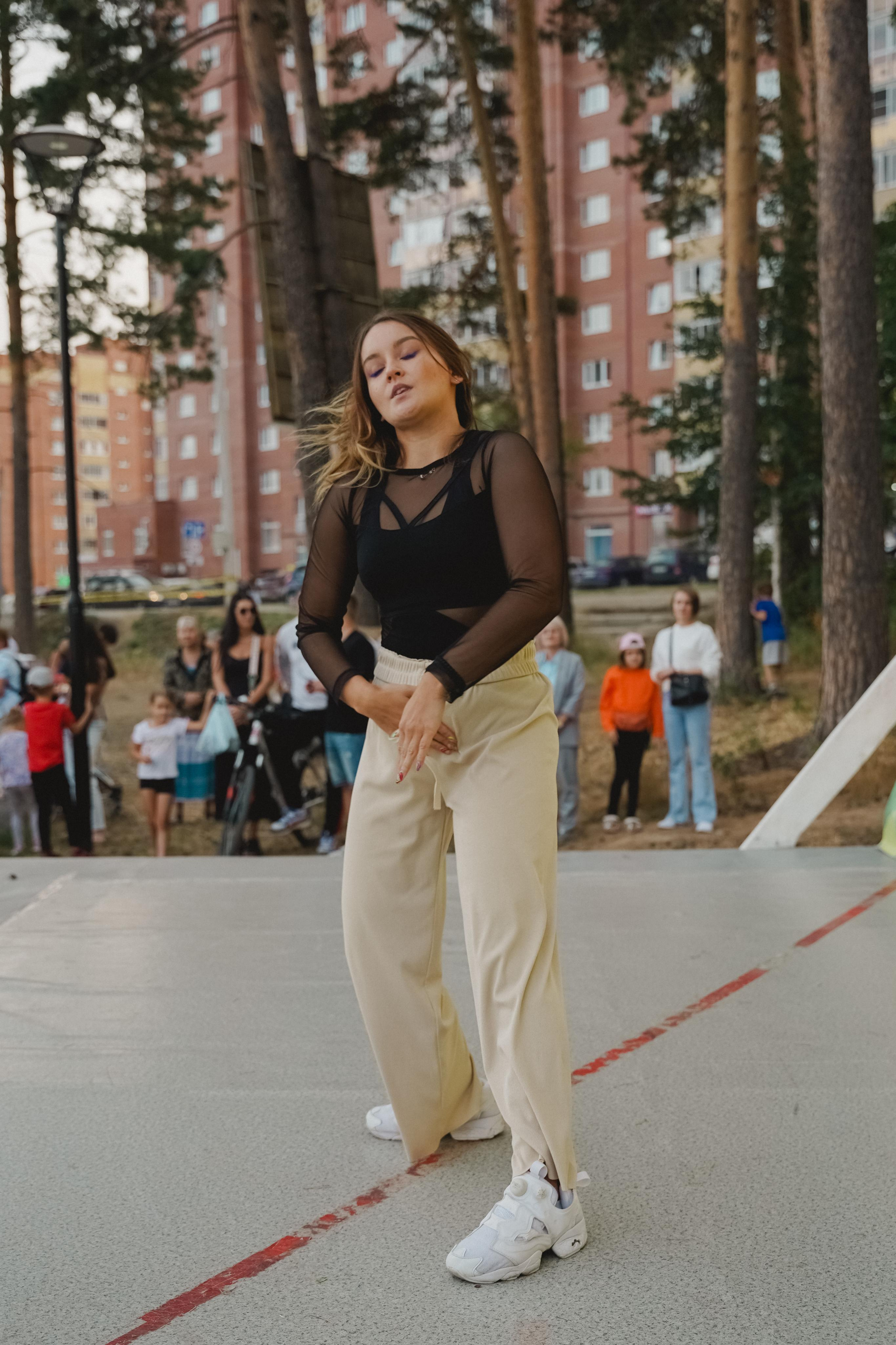 Танцы на тропе. Фотограф в детский сад в Екатеринбурге, выпускные альбомы Юлия Умерова