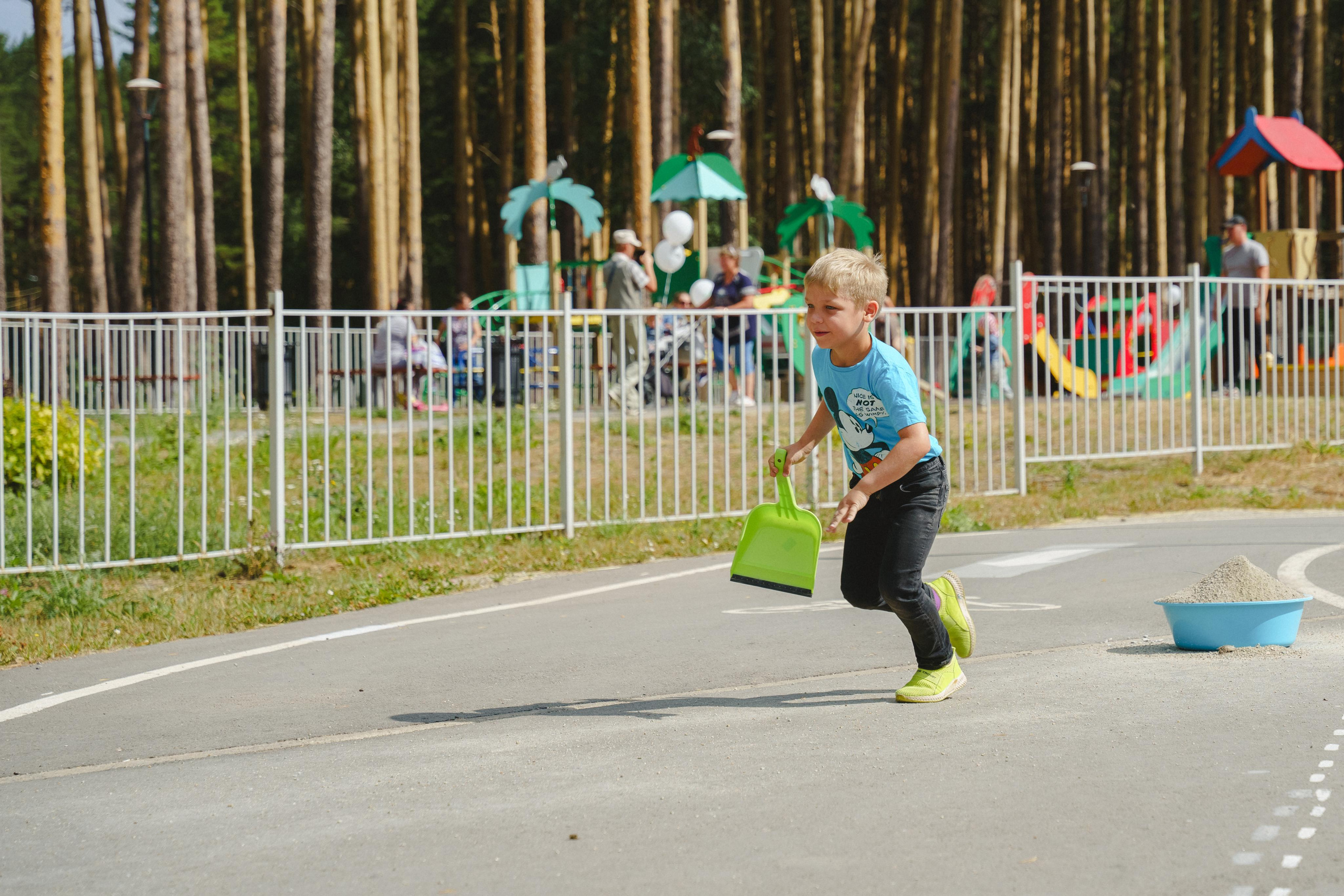 Фотосъемка веселых стартов от компании «Земляне». Фотограф в детский сад в Екатеринбурге, выпускные альбомы Юлия Умерова