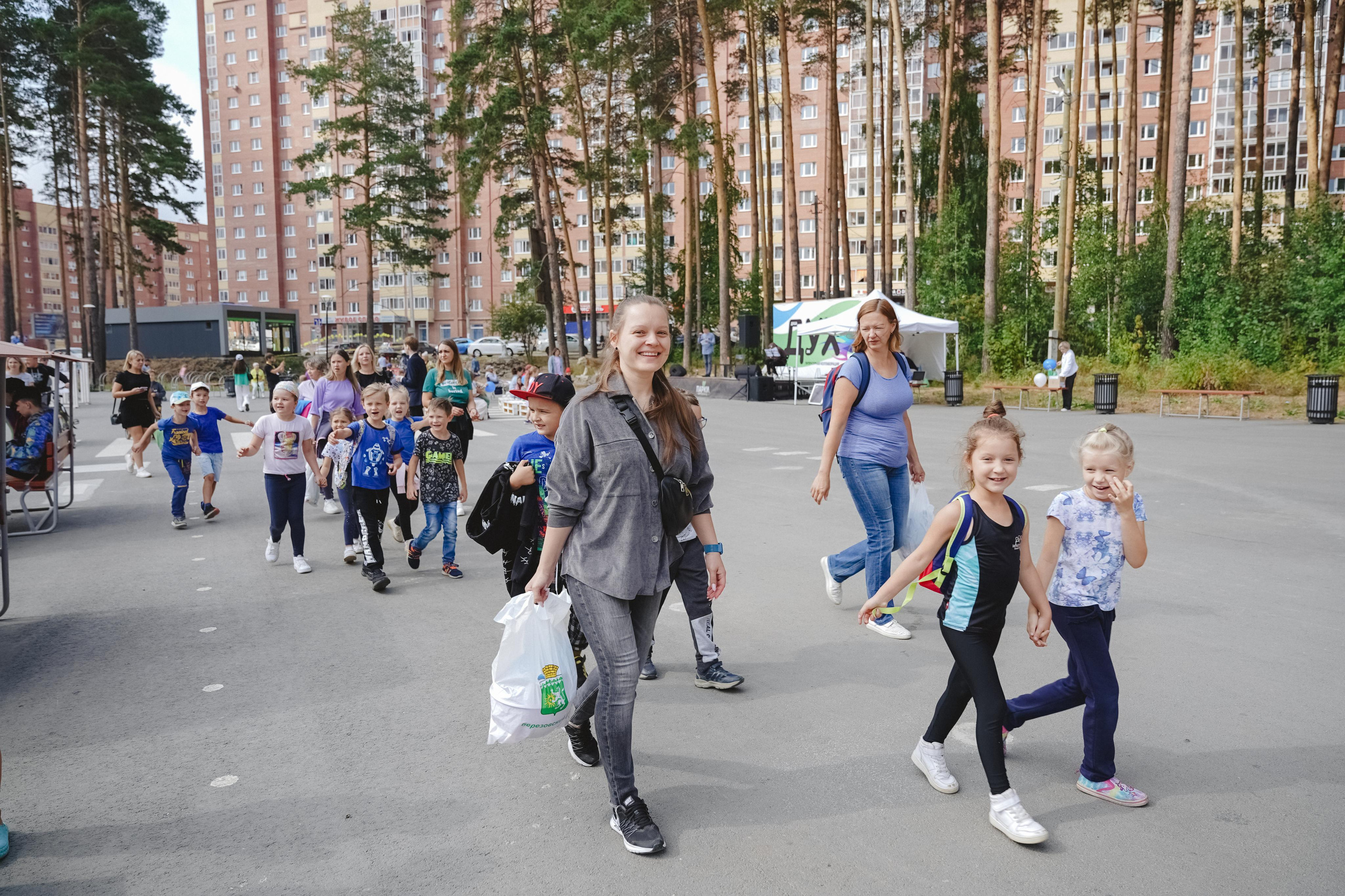Литературная коллаборация «ДУХ». Фотограф в детский сад в Екатеринбурге, выпускные альбомы Юлия Умерова