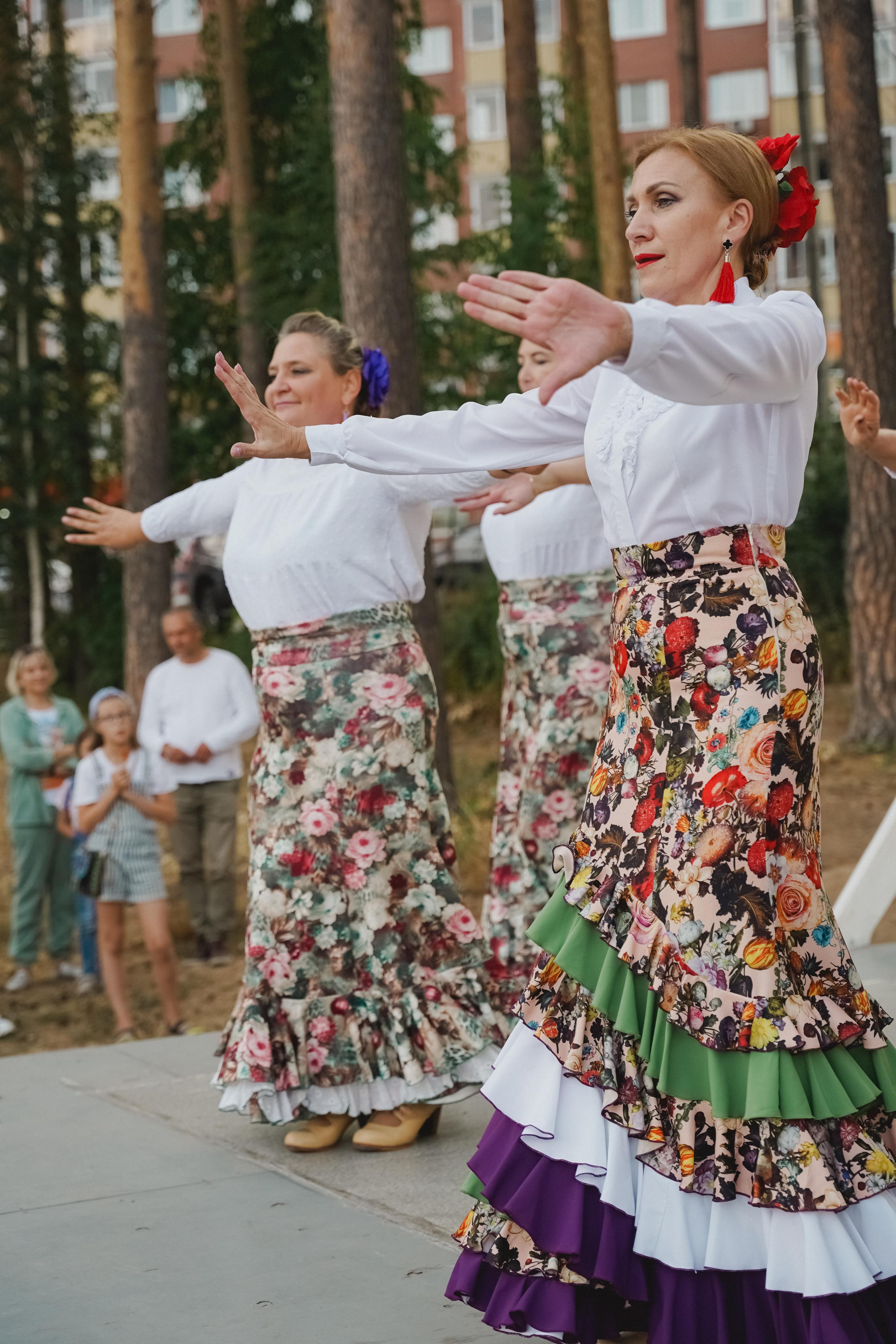 Танцы на тропе. Фотограф в детский сад в Екатеринбурге, выпускные альбомы Юлия Умерова