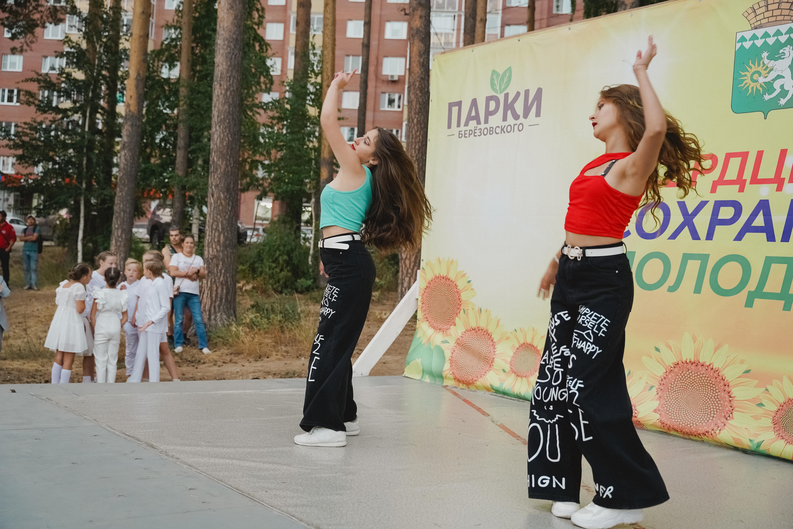 Танцы на тропе. Фотограф в детский сад в Екатеринбурге, выпускные альбомы Юлия Умерова