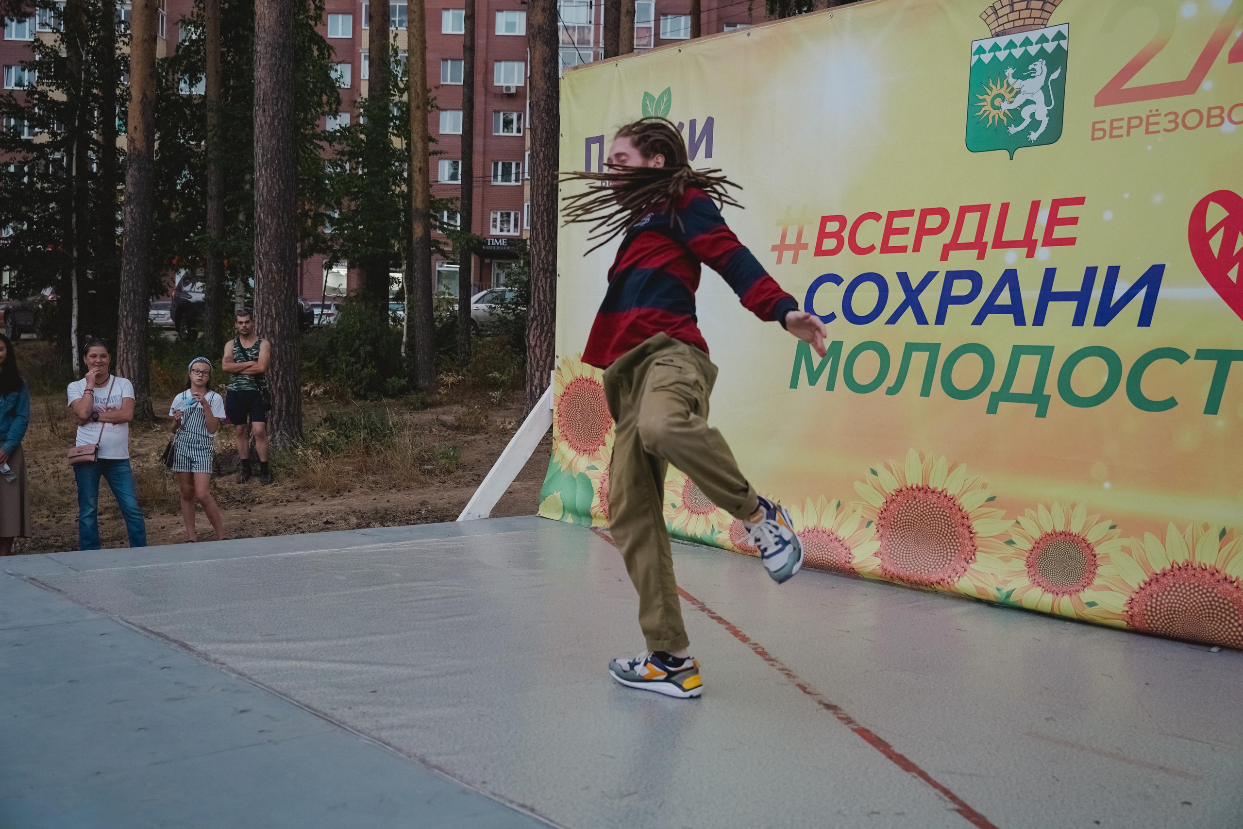 Танцы на тропе. Фотограф в детский сад в Екатеринбурге, выпускные альбомы Юлия Умерова