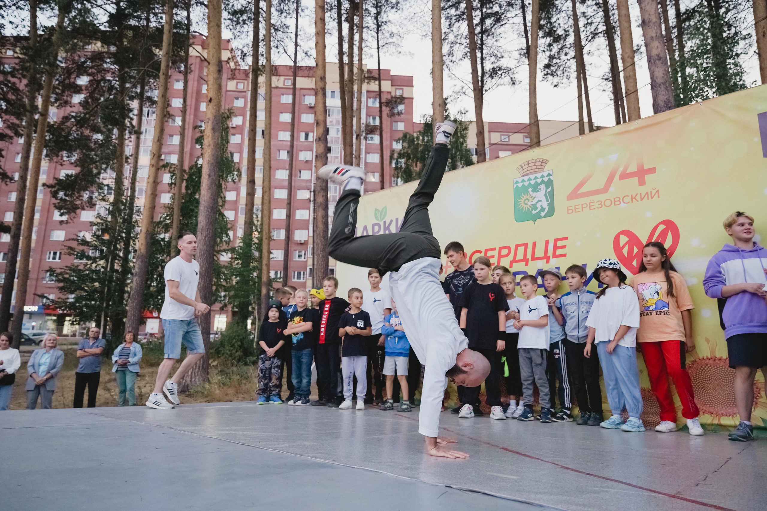 Танцы на тропе. Фотограф в детский сад в Екатеринбурге, выпускные альбомы Юлия Умерова
