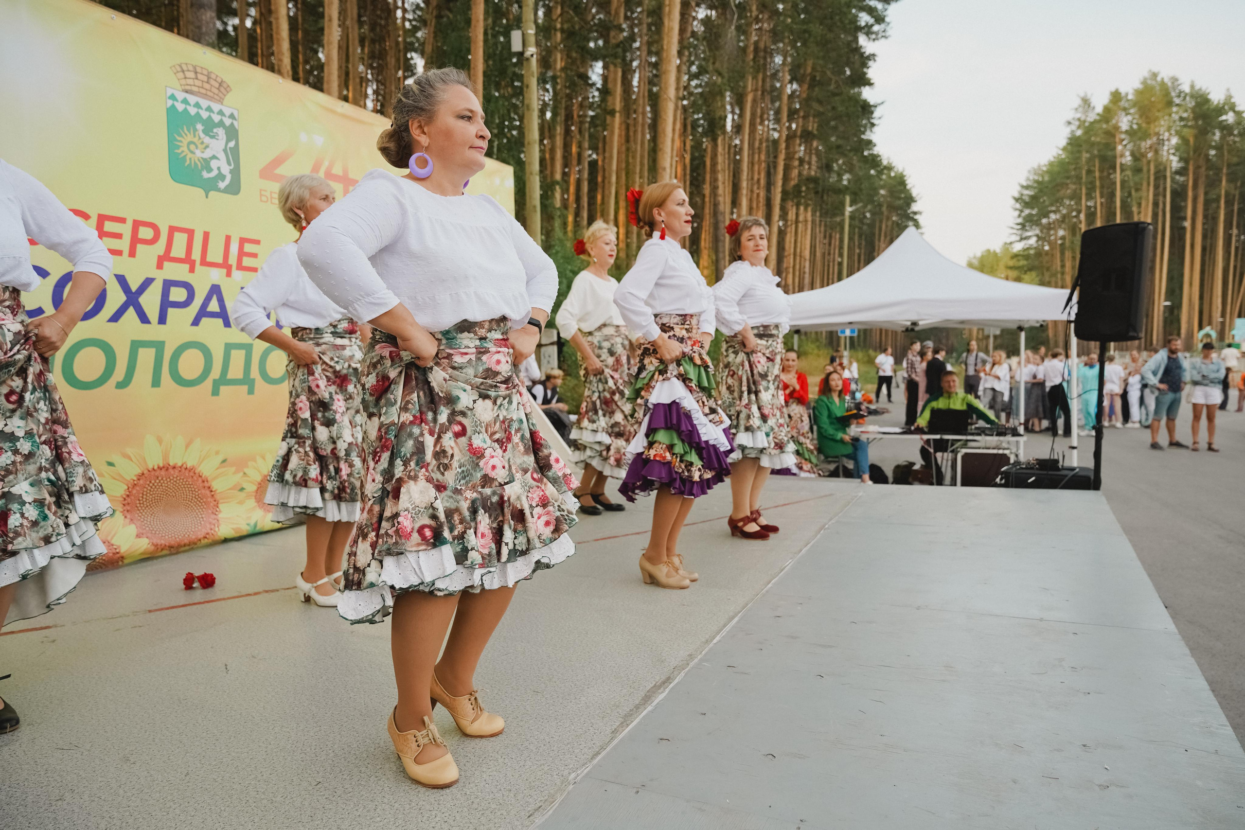 Танцы на тропе. Фотограф в детский сад в Екатеринбурге, выпускные альбомы Юлия Умерова