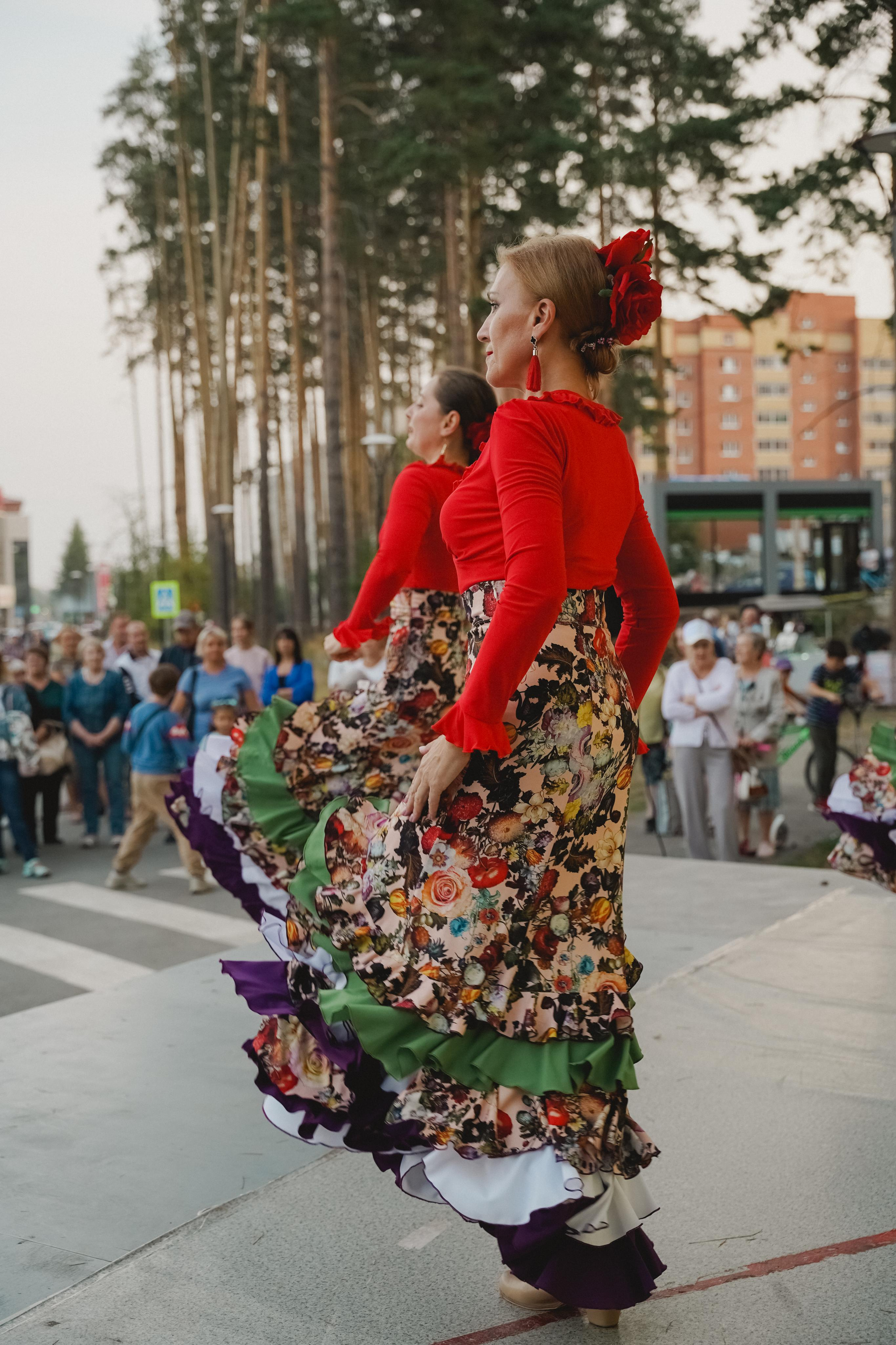 Танцы на тропе. Фотограф в детский сад в Екатеринбурге, выпускные альбомы Юлия Умерова