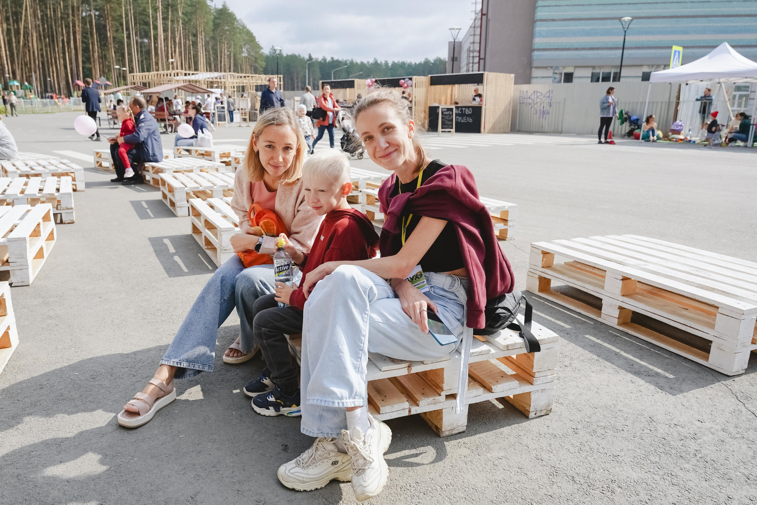 Литературная коллаборация «ДУХ». Фотограф в детский сад в Екатеринбурге, выпускные альбомы Юлия Умерова