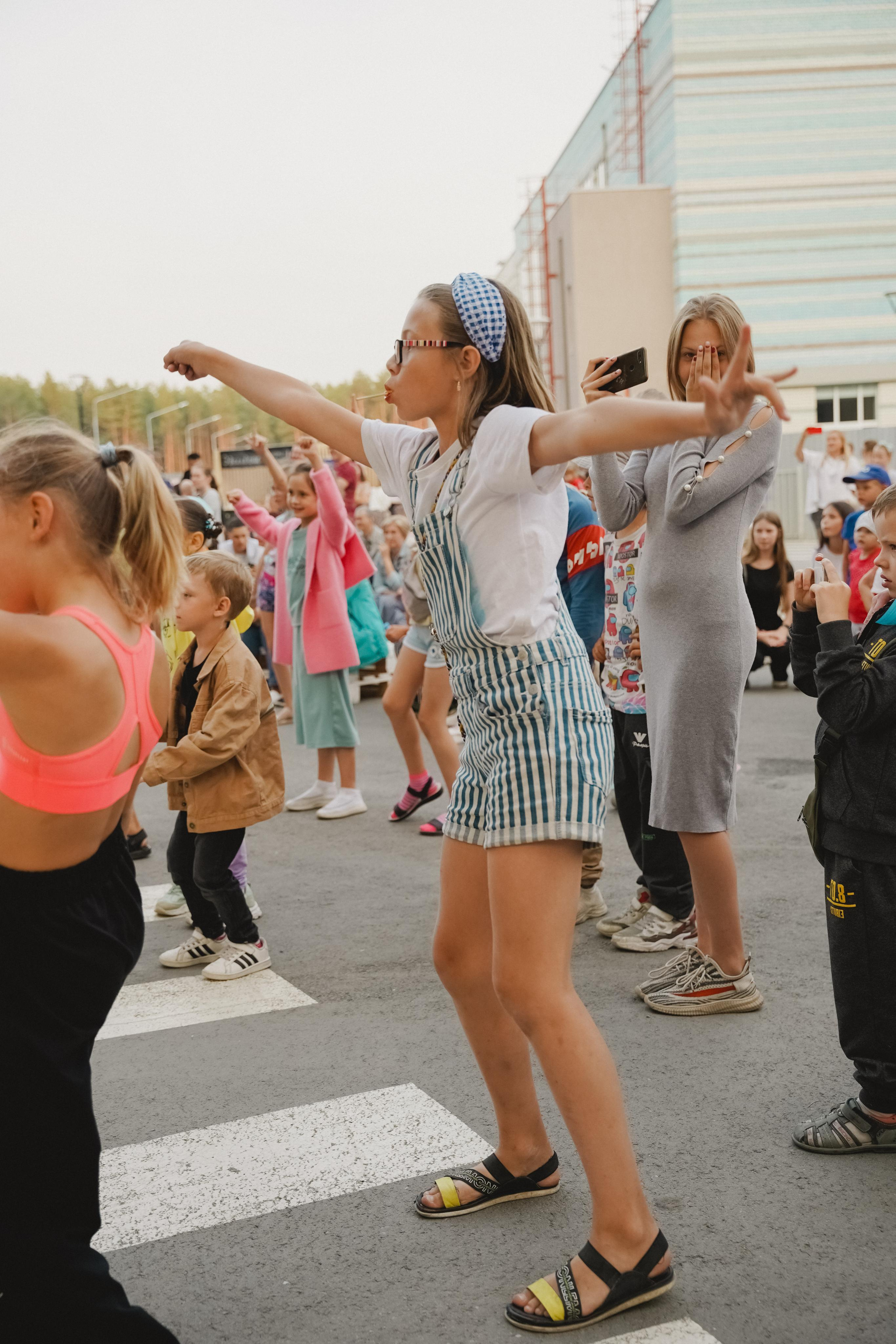 Танцы на тропе. Фотограф в детский сад в Екатеринбурге, выпускные альбомы Юлия Умерова
