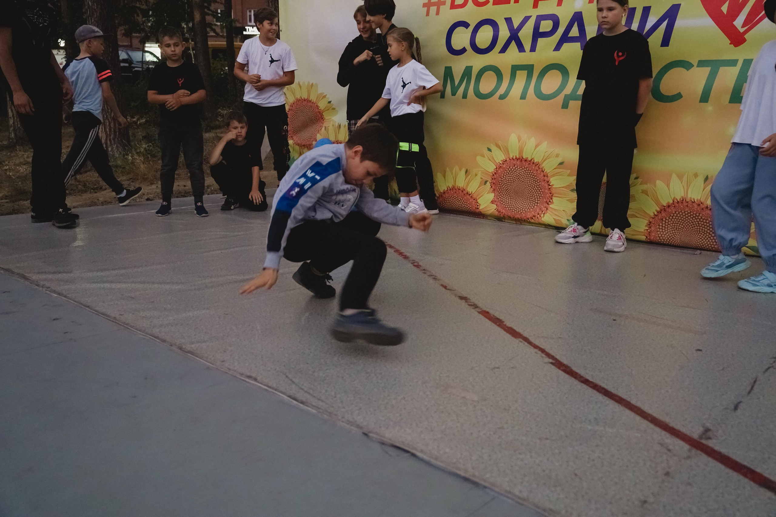 Танцы на тропе. Фотограф в детский сад в Екатеринбурге, выпускные альбомы Юлия Умерова