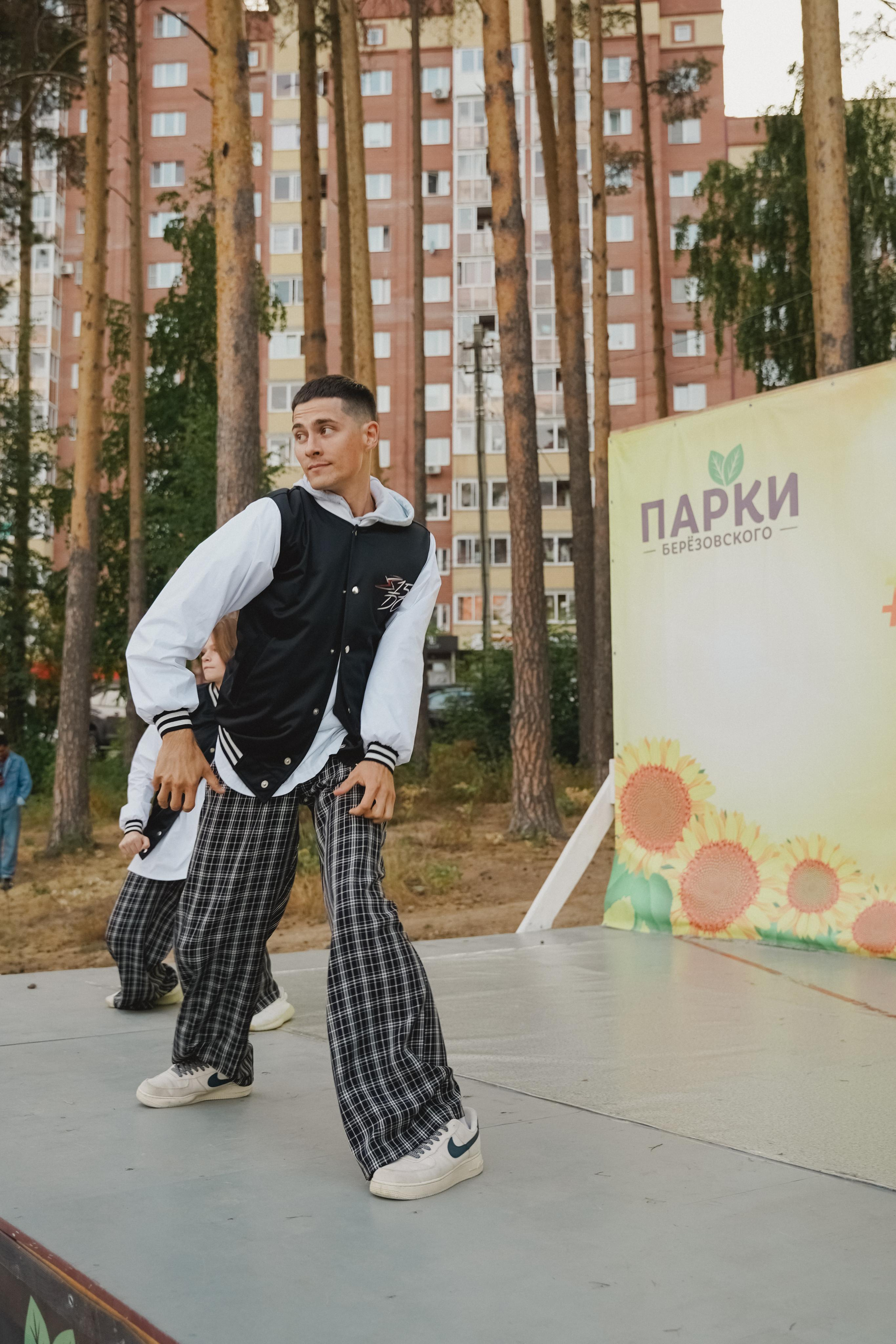 Танцы на тропе. Фотограф в детский сад в Екатеринбурге, выпускные альбомы Юлия Умерова