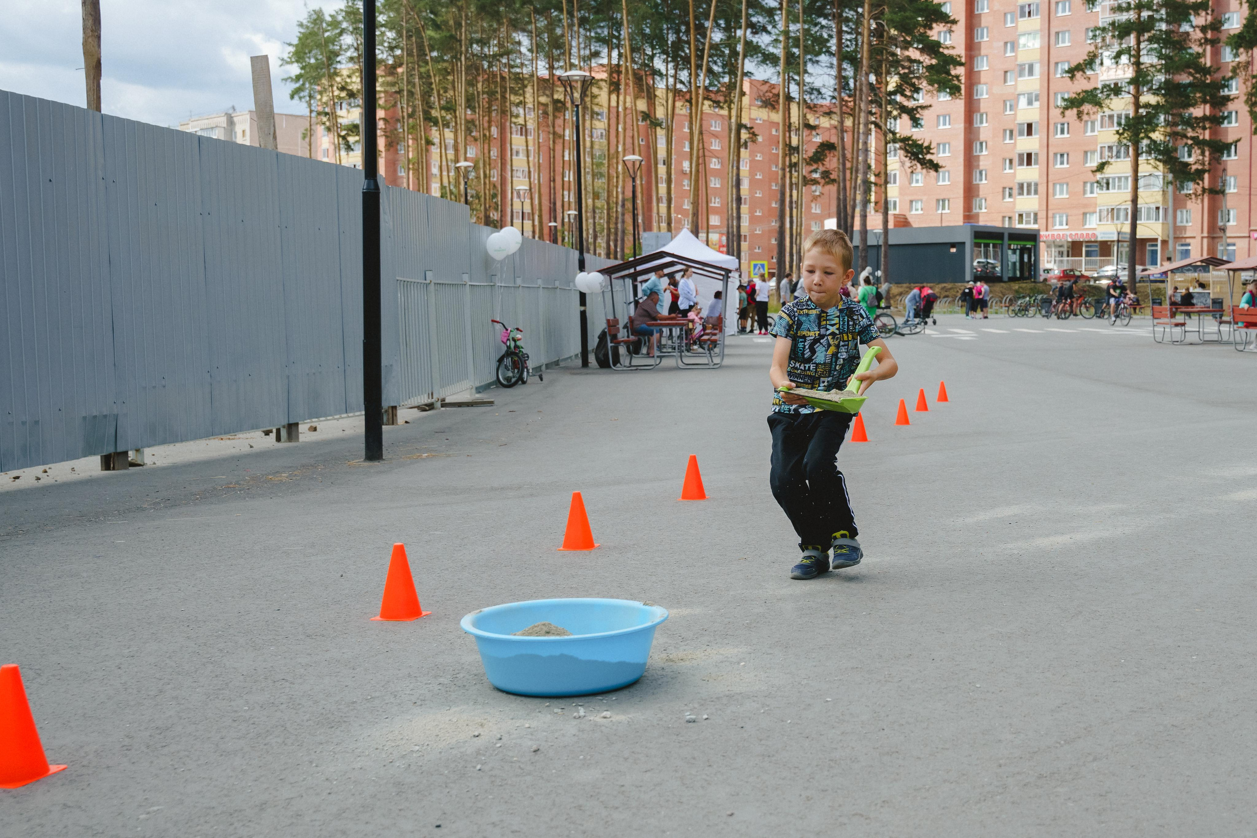 Фотосъемка веселых стартов от компании «Земляне». Фотограф в детский сад в Екатеринбурге, выпускные альбомы Юлия Умерова