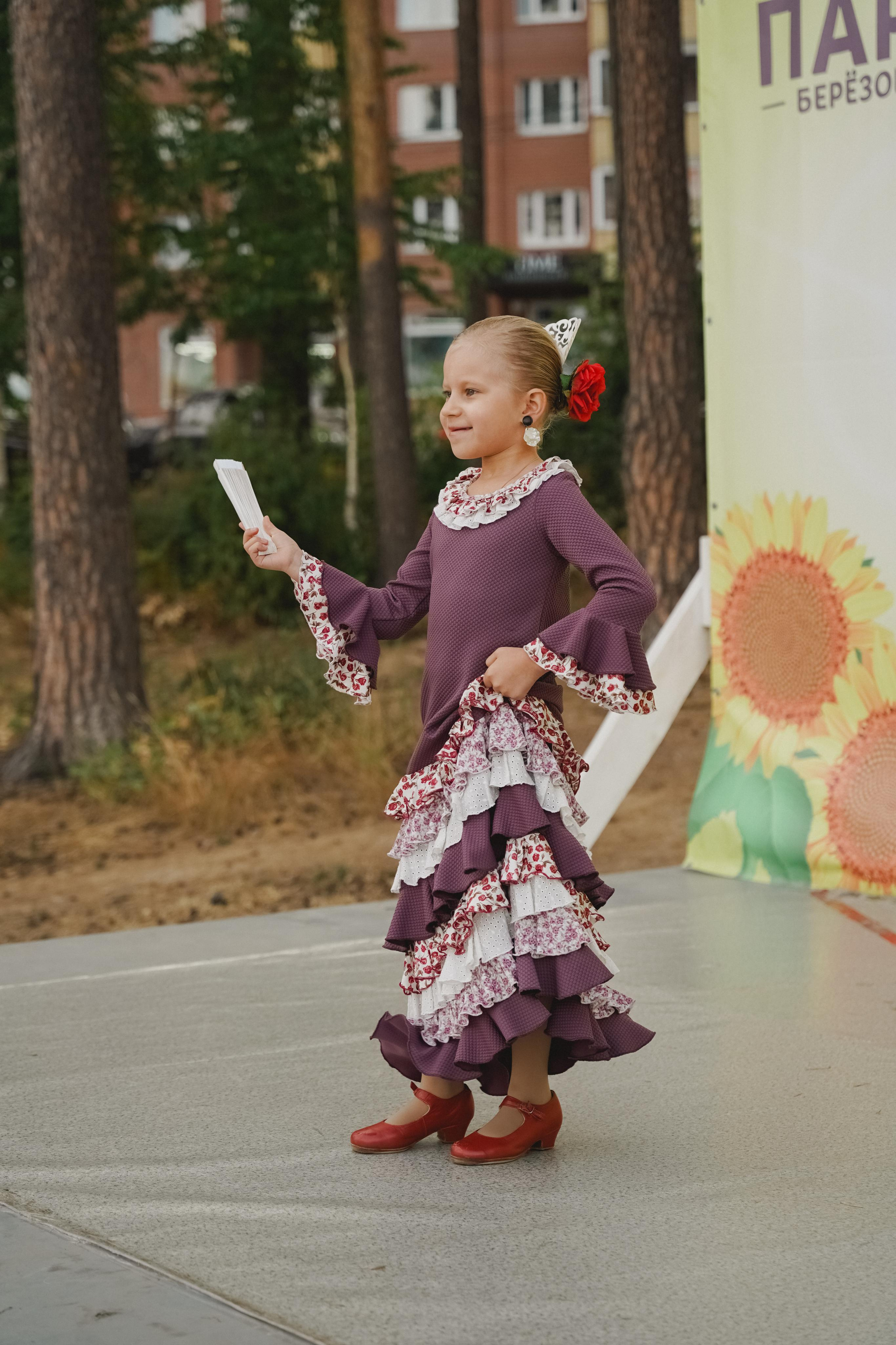 Танцы на тропе. Фотограф в детский сад в Екатеринбурге, выпускные альбомы Юлия Умерова