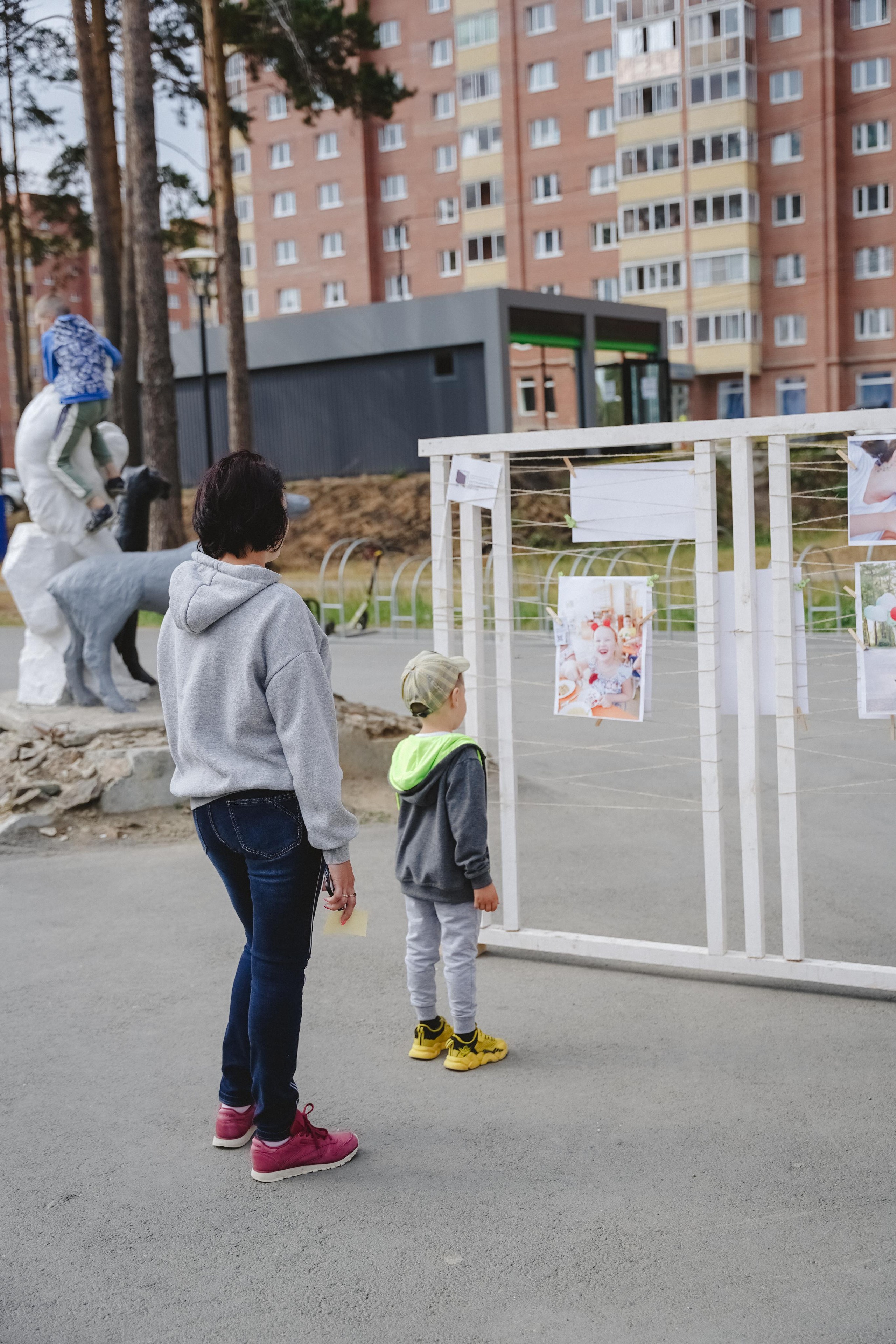 Литературная коллаборация «ДУХ». Фотограф в детский сад в Екатеринбурге, выпускные альбомы Юлия Умерова