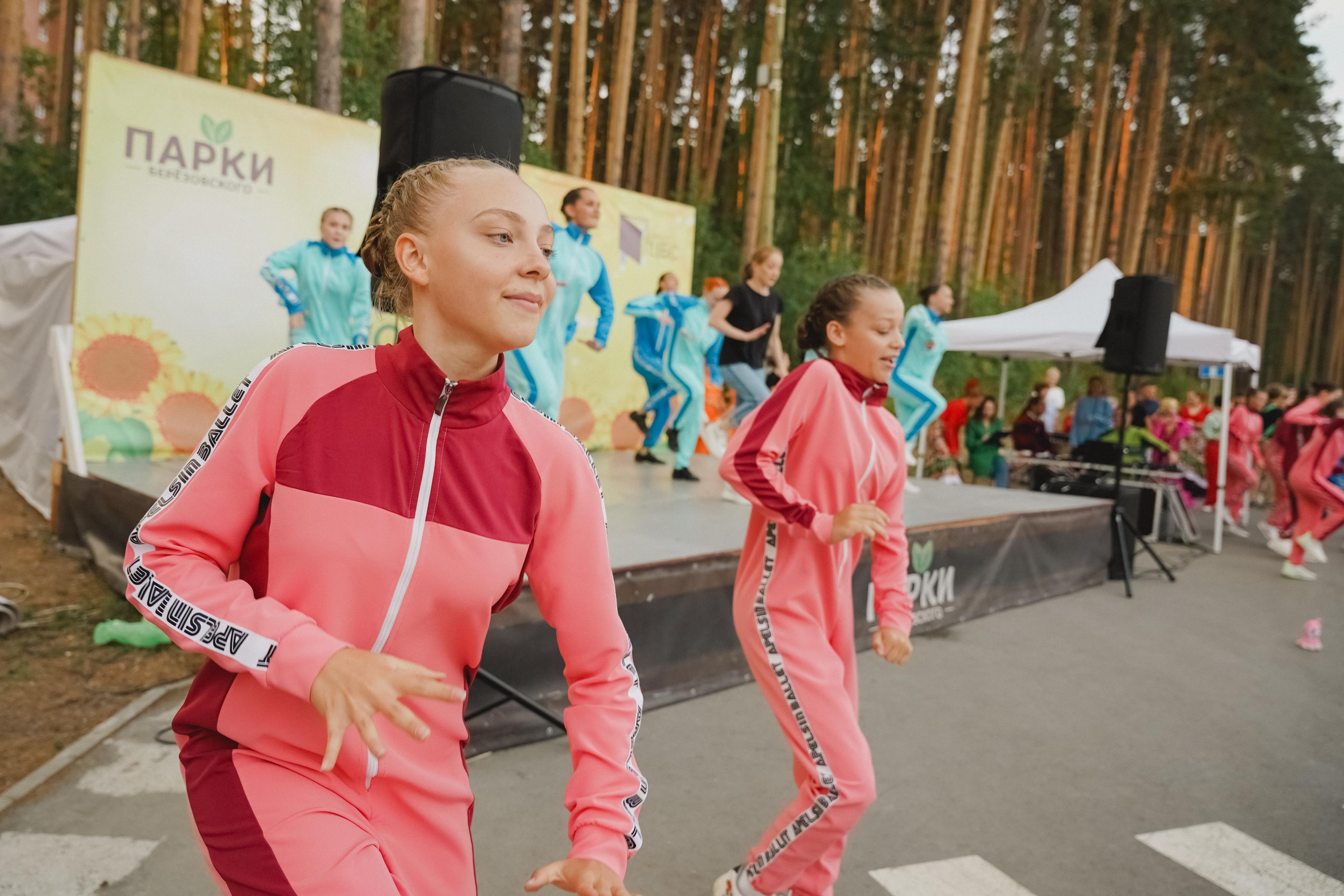 Танцы на тропе. Фотограф в детский сад в Екатеринбурге, выпускные альбомы Юлия Умерова
