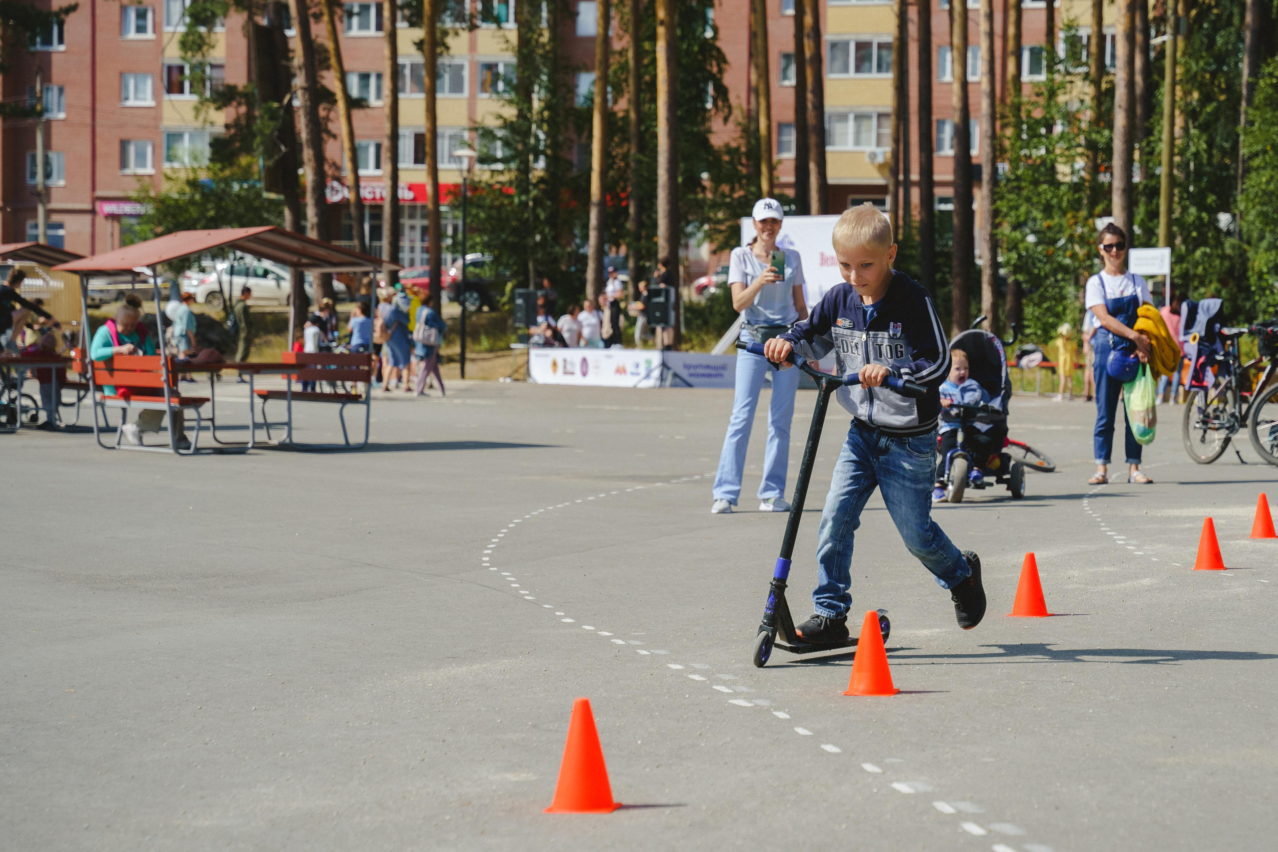 Фотосъемка веселых стартов от компании «Земляне». Фотограф в детский сад в Екатеринбурге, выпускные альбомы Юлия Умерова