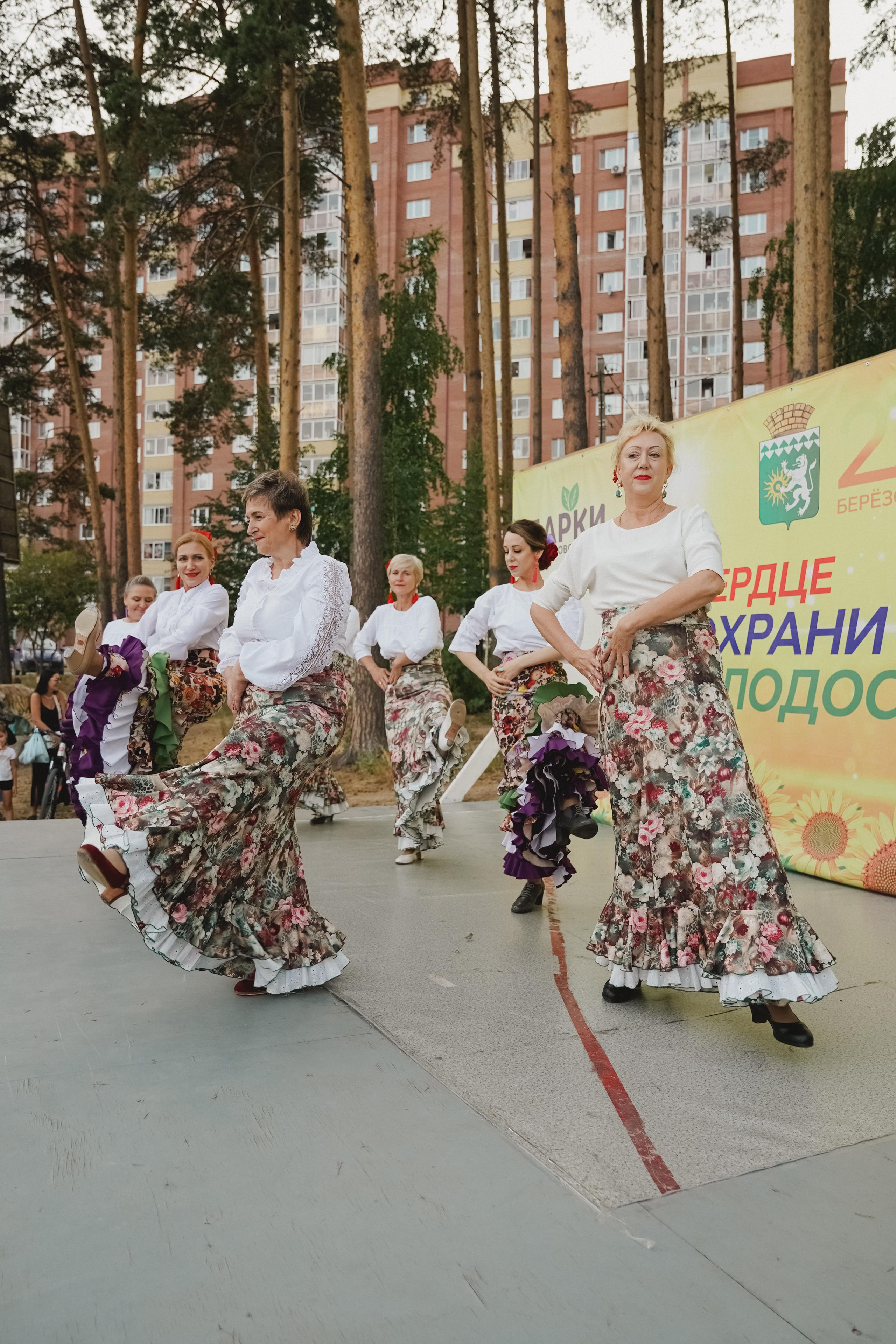 Танцы на тропе. Фотограф в детский сад в Екатеринбурге, выпускные альбомы Юлия Умерова