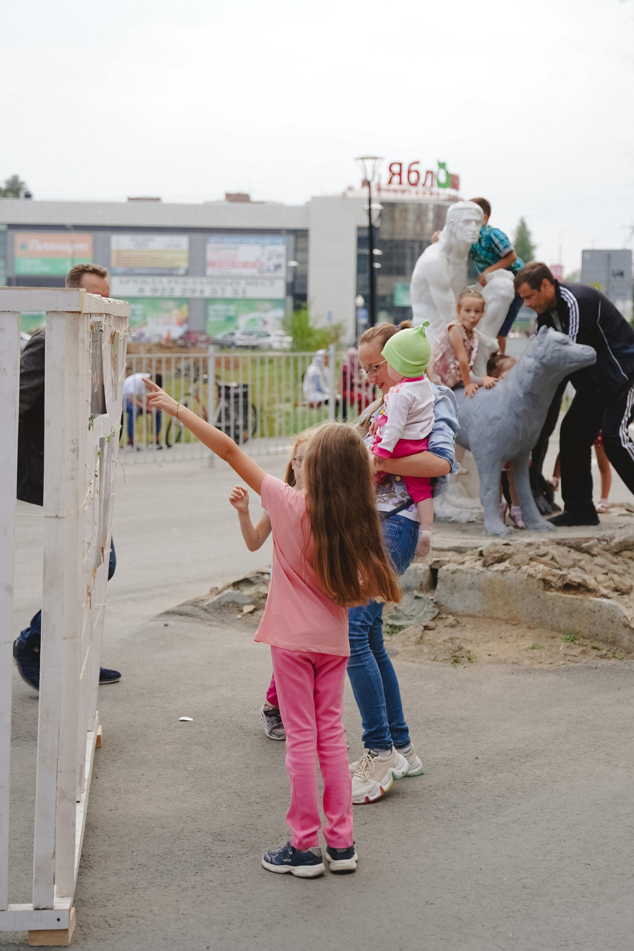 Литературная коллаборация «ДУХ». Фотограф в детский сад в Екатеринбурге, выпускные альбомы Юлия Умерова