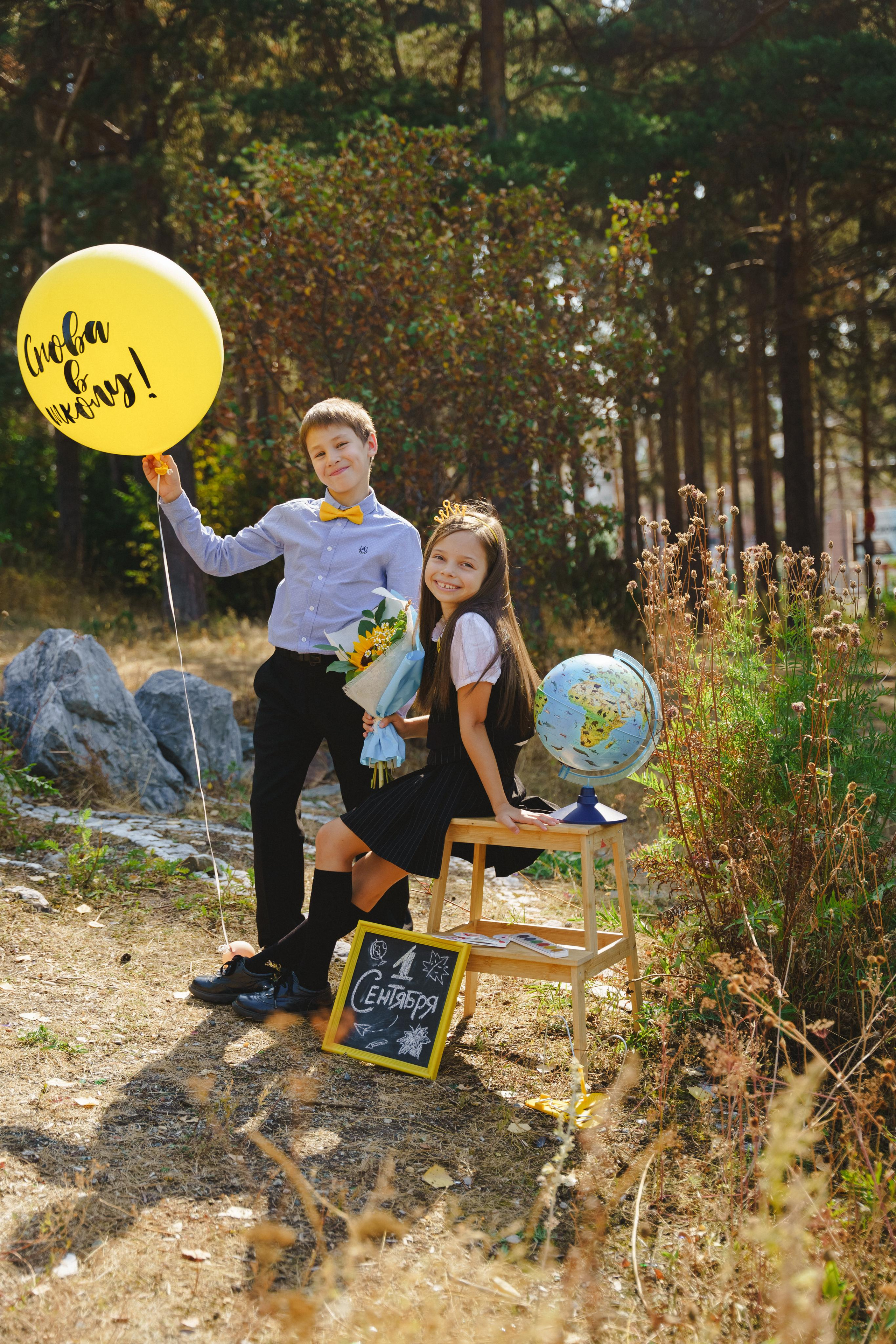 «Снова в школу» фотопроект на улице. Фотограф в детский сад в Екатеринбурге, выпускные альбомы Юлия Умерова