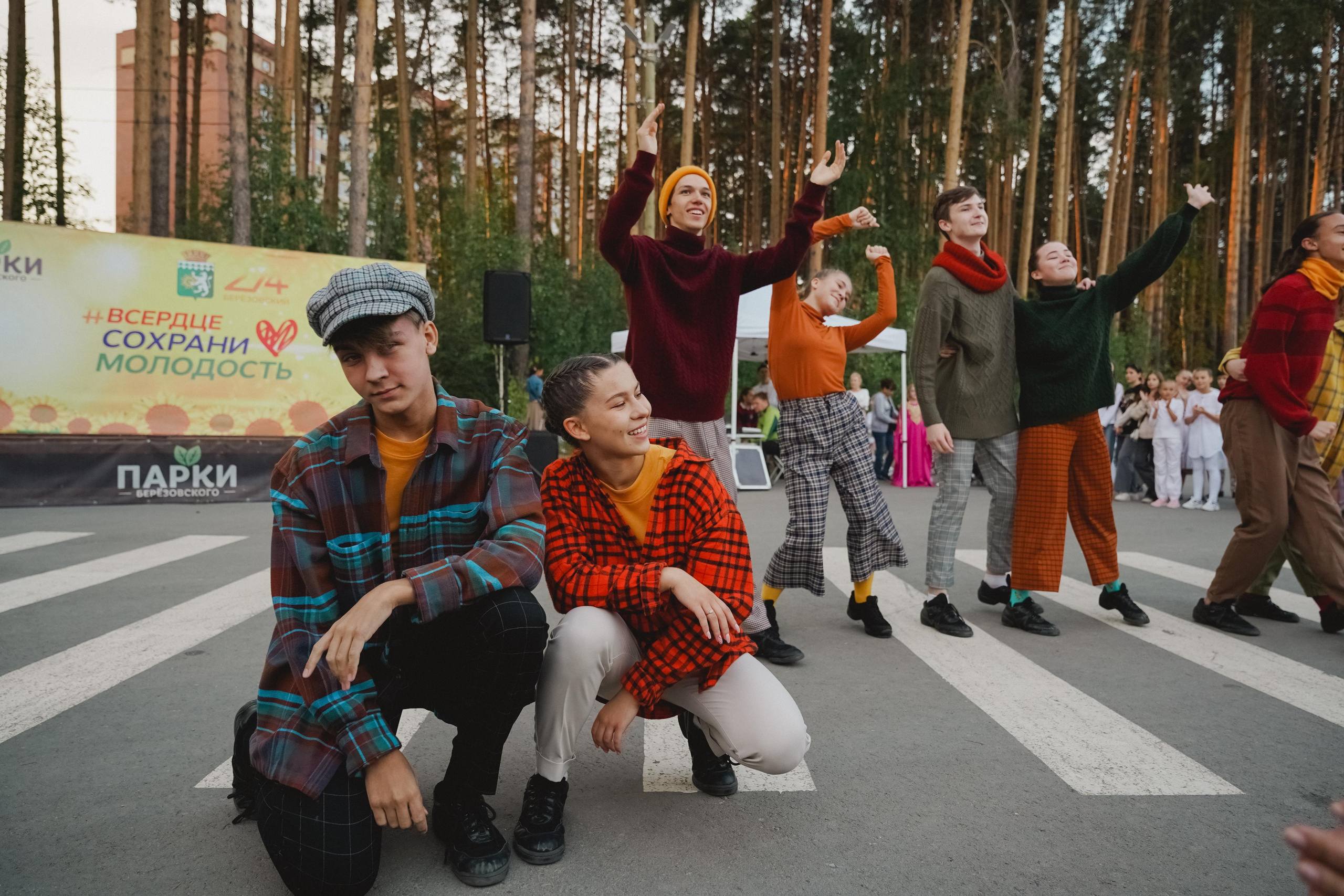 Танцы на тропе. Фотограф в детский сад в Екатеринбурге, выпускные альбомы Юлия Умерова