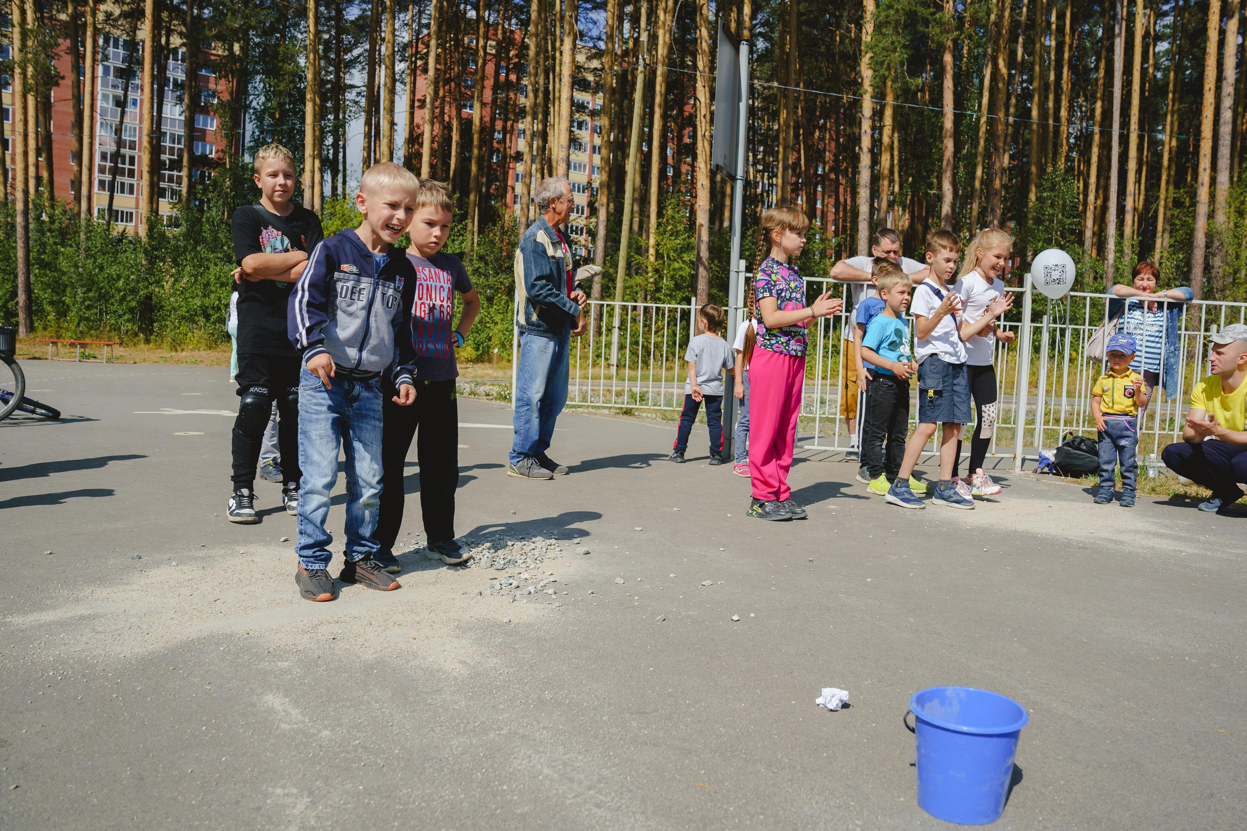 Фотосъемка веселых стартов от компании «Земляне». Фотограф в детский сад в Екатеринбурге, выпускные альбомы Юлия Умерова