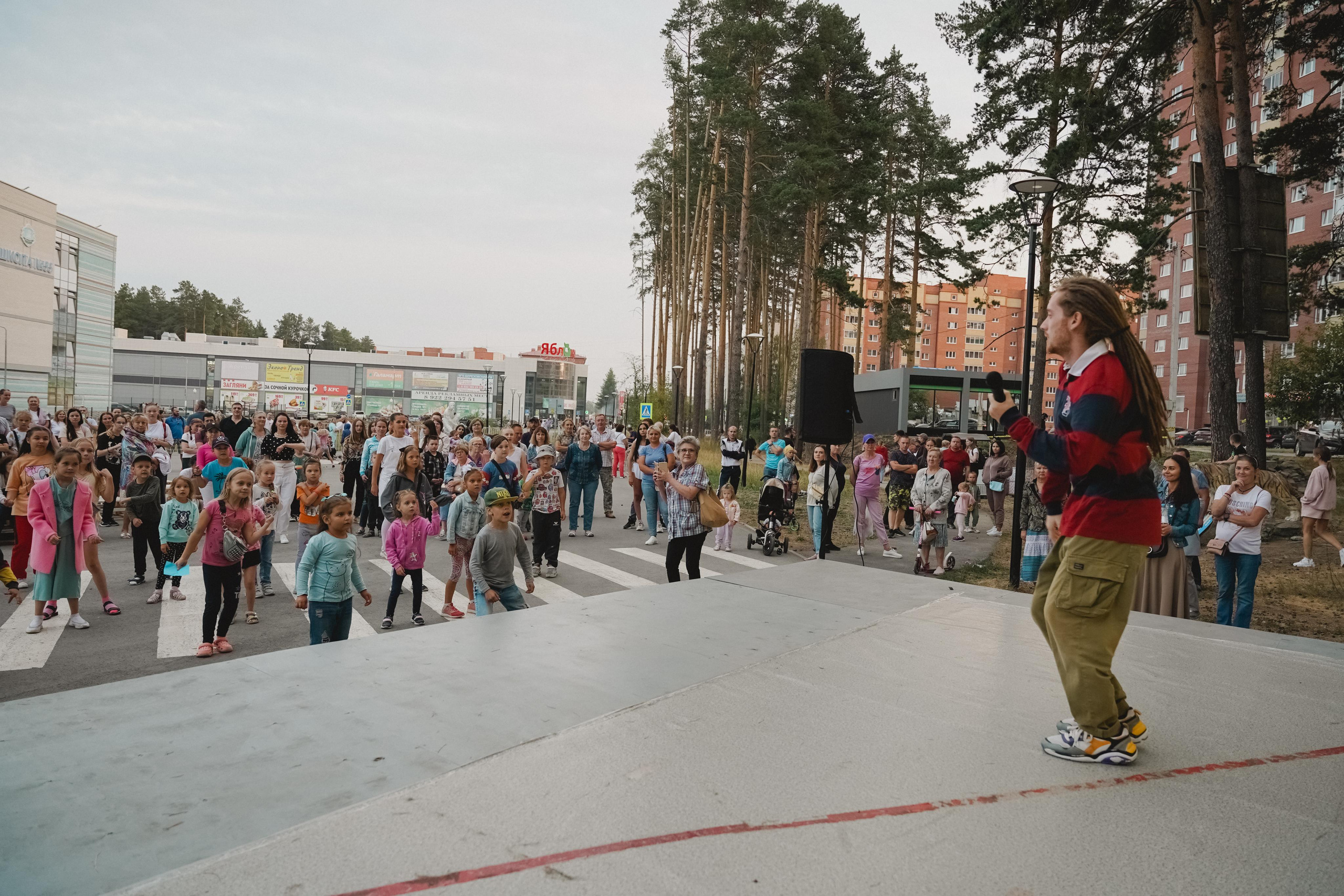 Танцы на тропе. Фотограф в детский сад в Екатеринбурге, выпускные альбомы Юлия Умерова