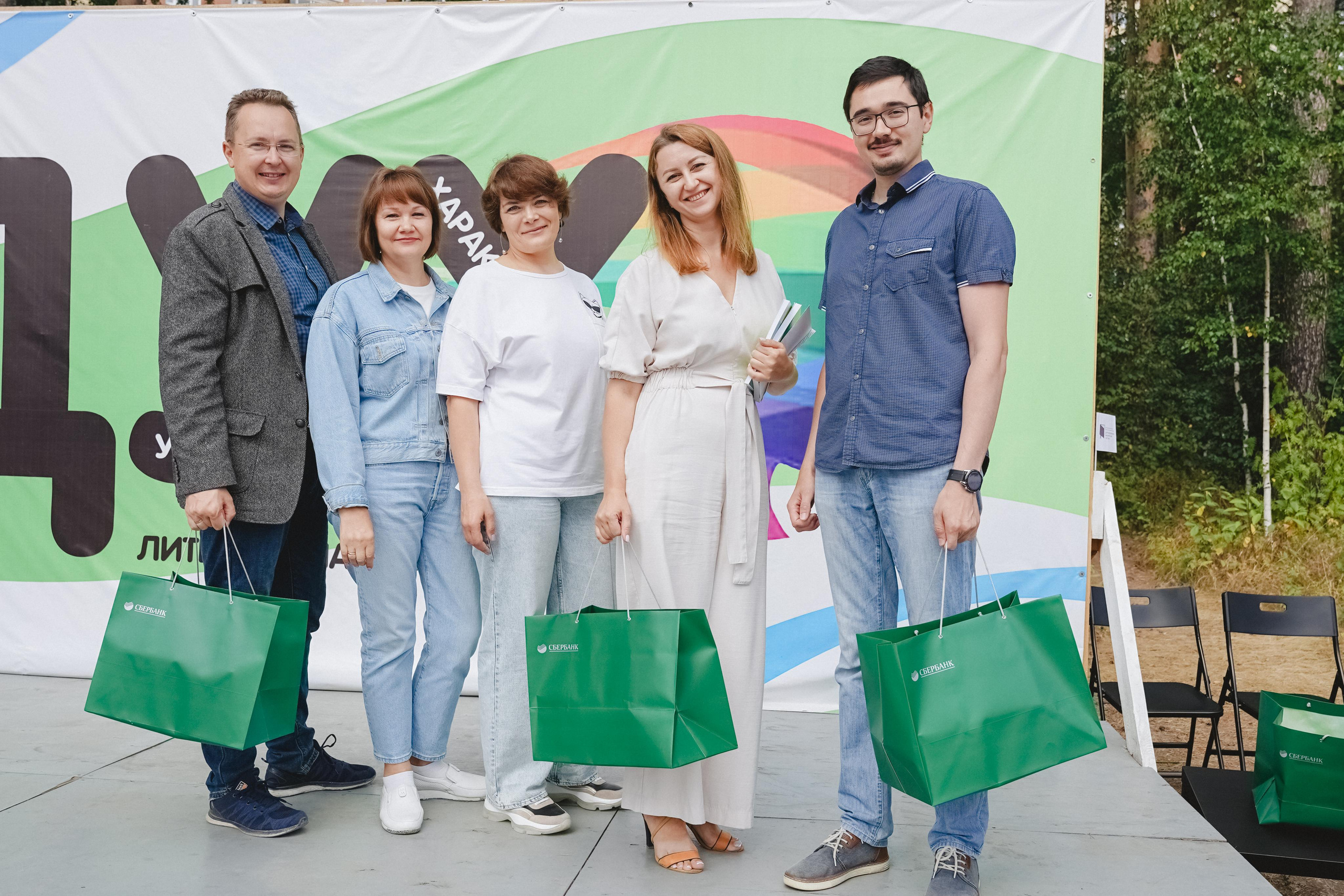 Литературная коллаборация «ДУХ». Фотограф в детский сад в Екатеринбурге, выпускные альбомы Юлия Умерова