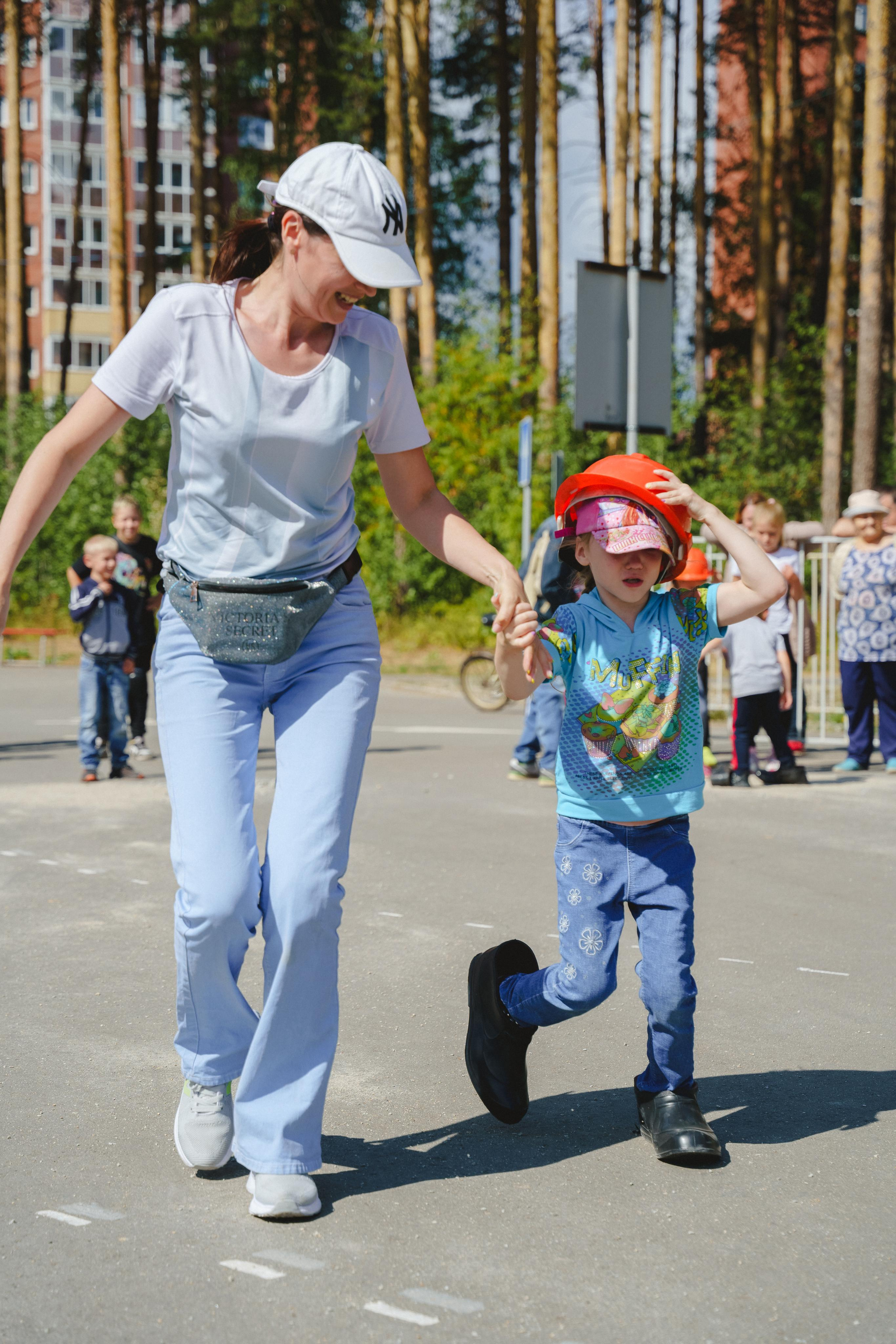 Фотосъемка веселых стартов от компании «Земляне». Фотограф в детский сад в Екатеринбурге, выпускные альбомы Юлия Умерова