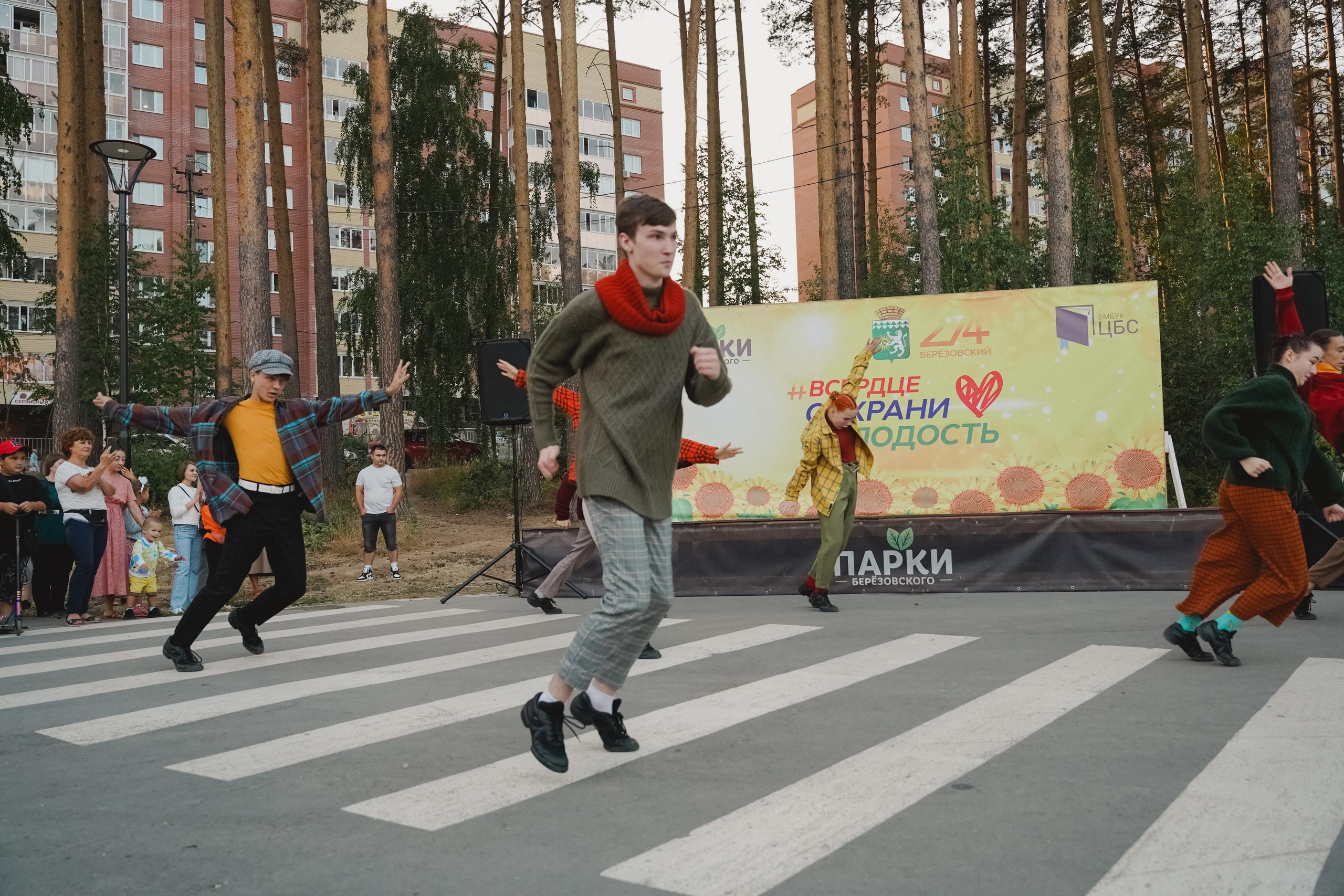 Танцы на тропе. Фотограф в детский сад в Екатеринбурге, выпускные альбомы Юлия Умерова