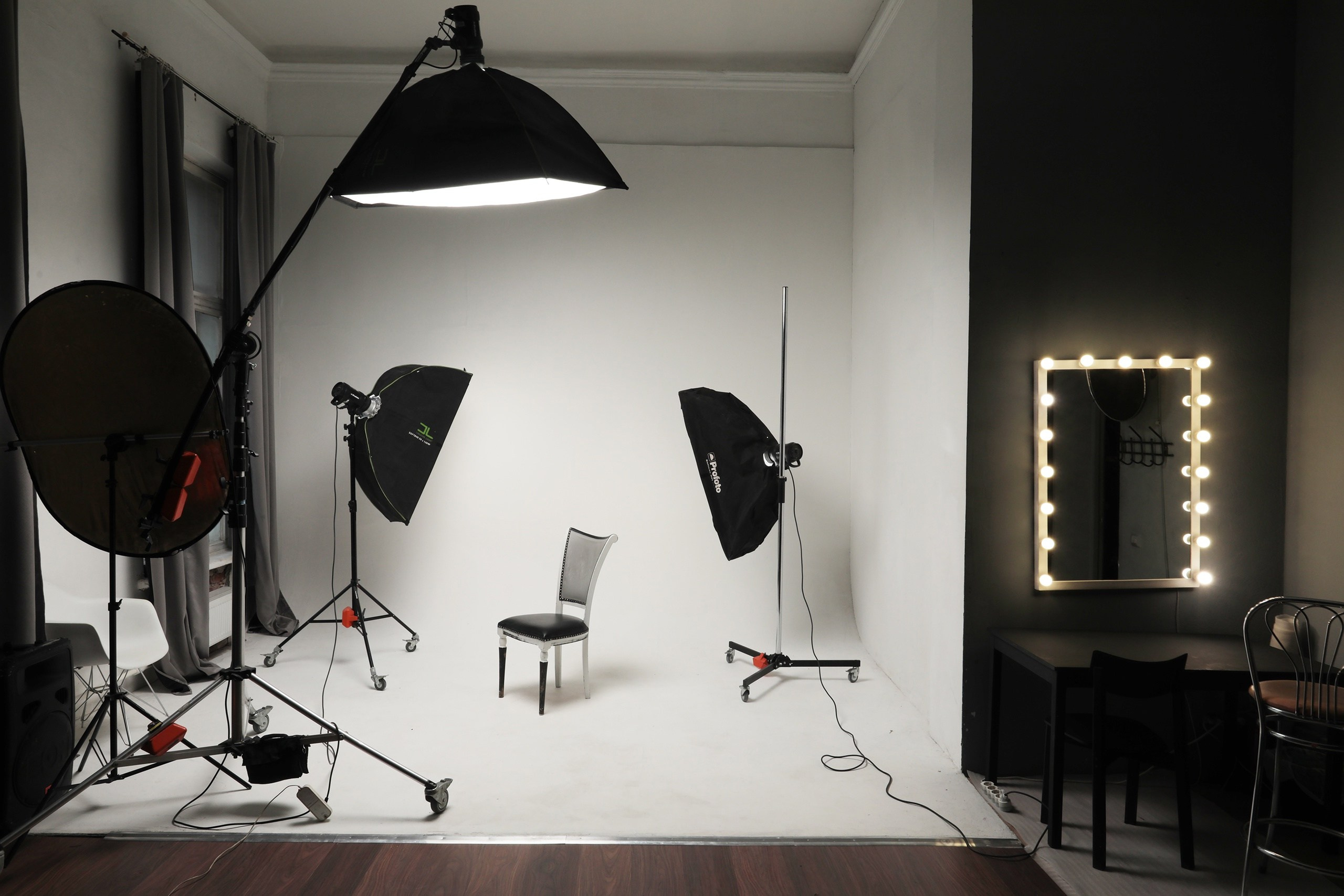 ЧБ. Фотостудия Di studio