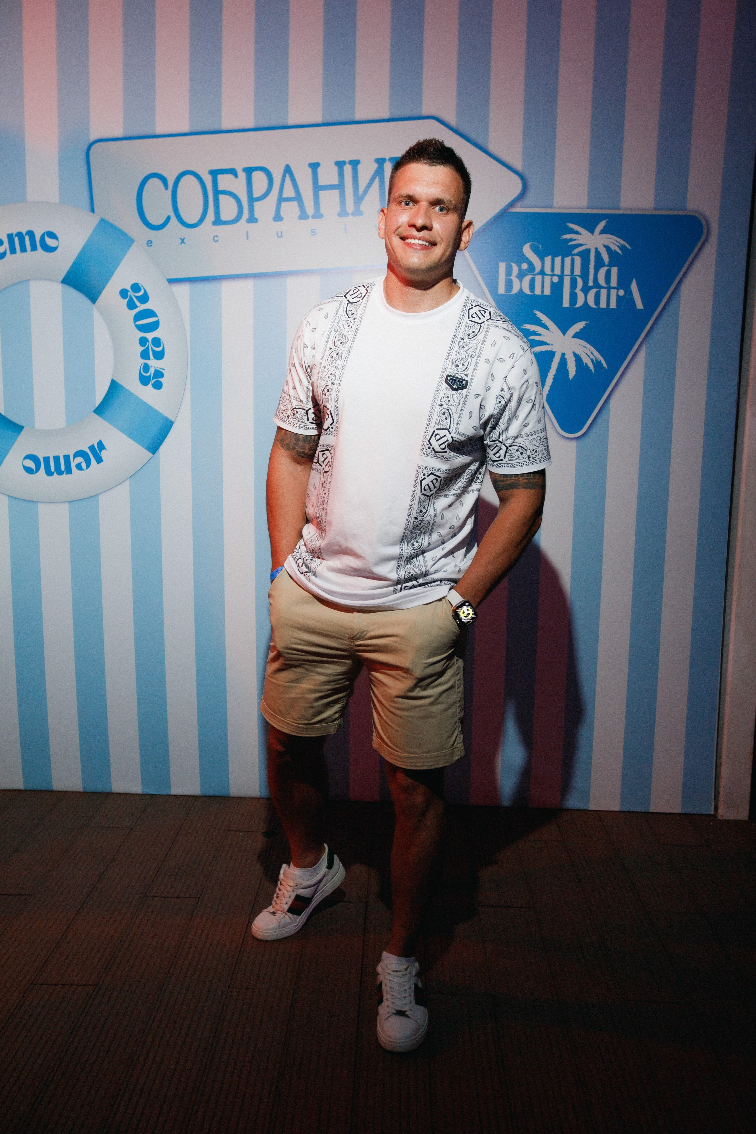 СОБРАНИЕ — ПРЕЗЕНТАЦИЯ НОВОГО НОМЕРА. СВОИ. ФОТООТЧЕТЫ-СОБЫТИЯ-МЕСТА