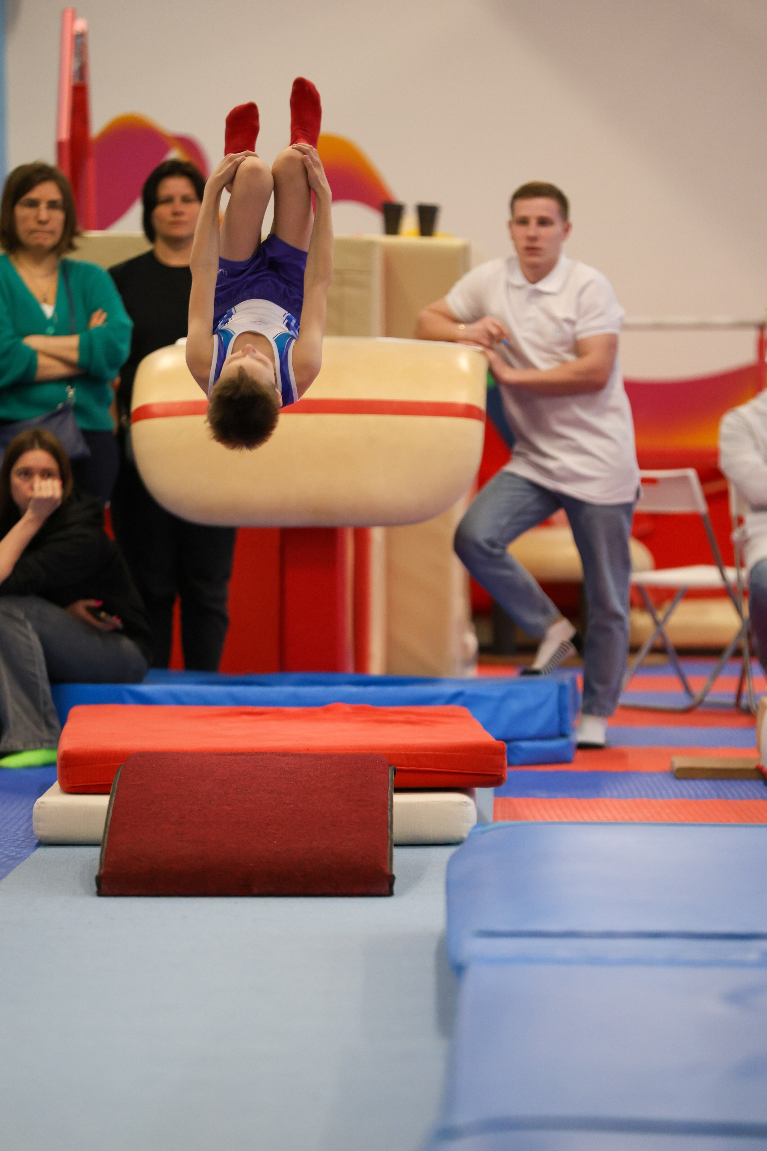 Спортивная гимнастика в школе Турнен. Фотограф в Москве портреты | репортажи | спорт