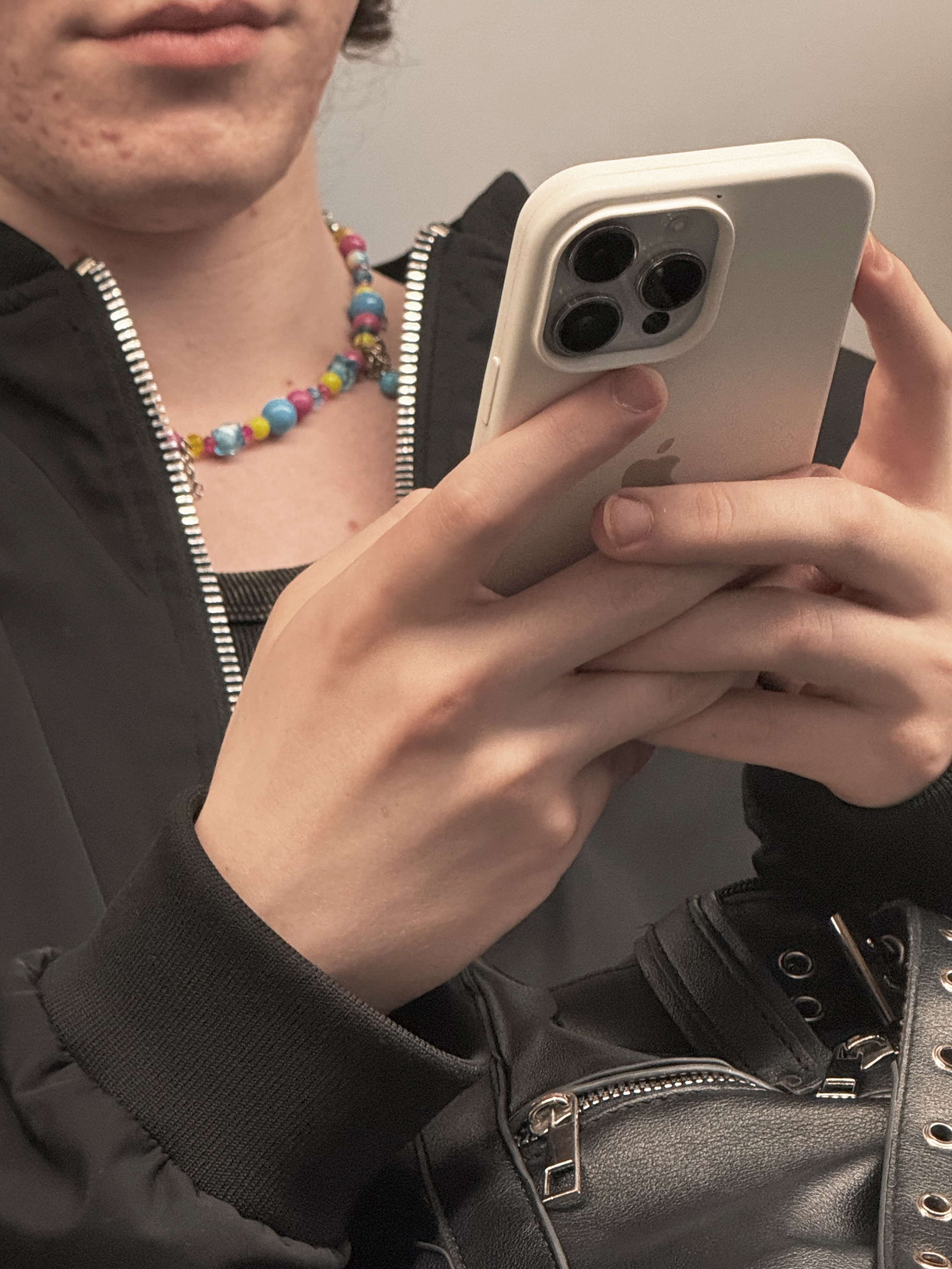 #руки_незнакомцев. Главная