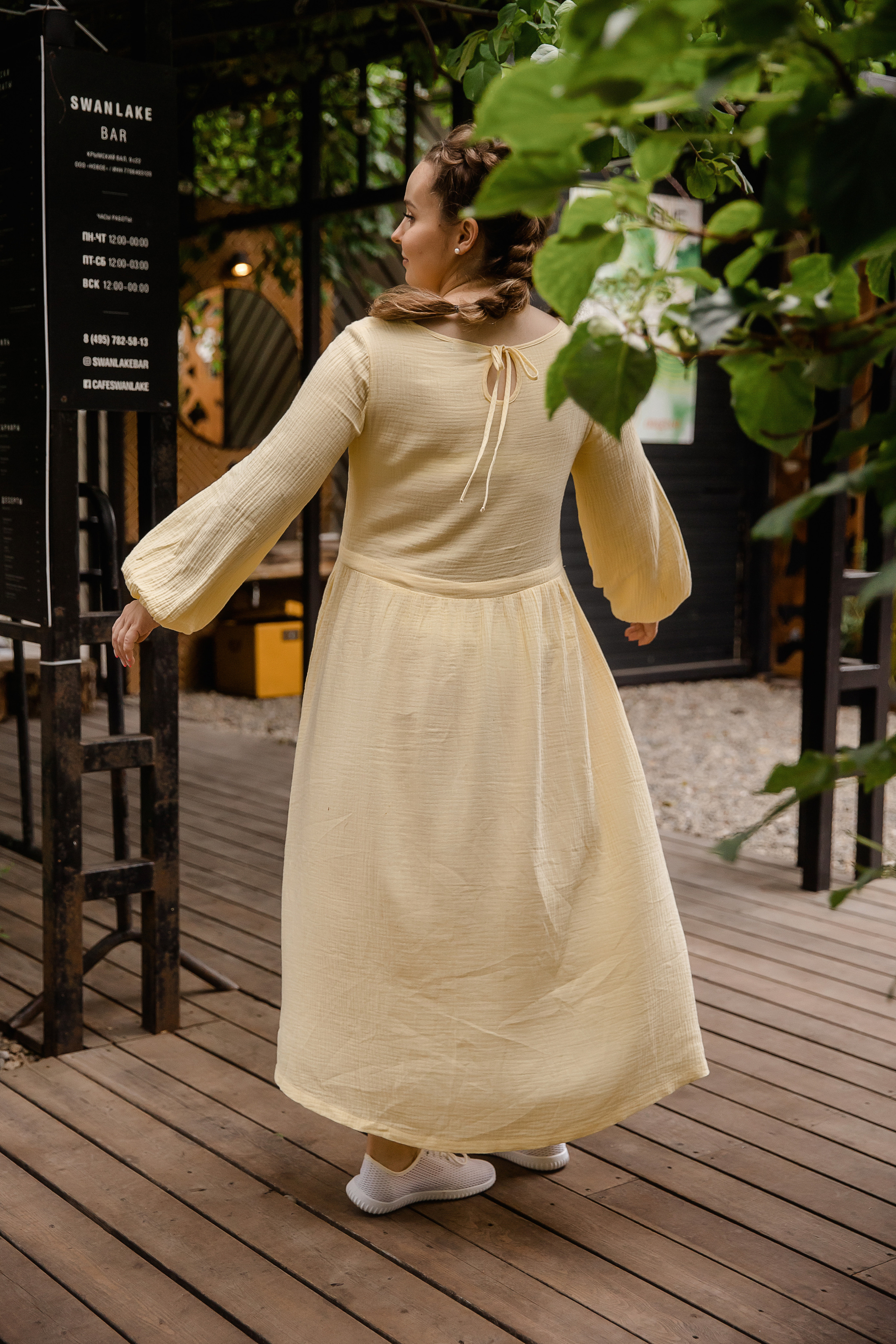 Аня и Миша в ожидании третьего малыша. Беременная фотосессия в центре Москвы. Семейный и детский фотограф в Москве Вера Ускова