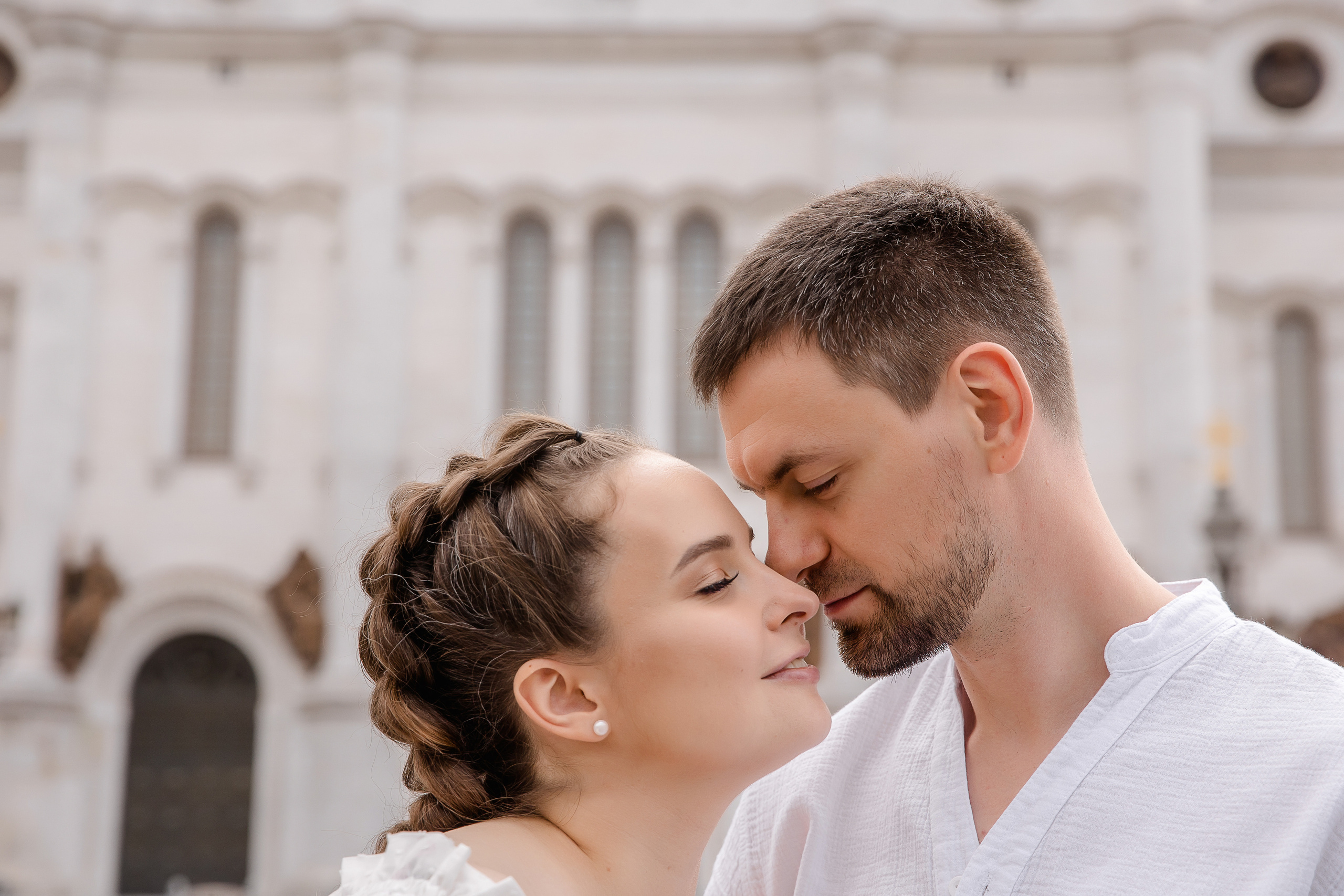 Аня и Миша в ожидании третьего малыша. Беременная фотосессия в центре Москвы. Семейный и детский фотограф в Москве Вера Ускова