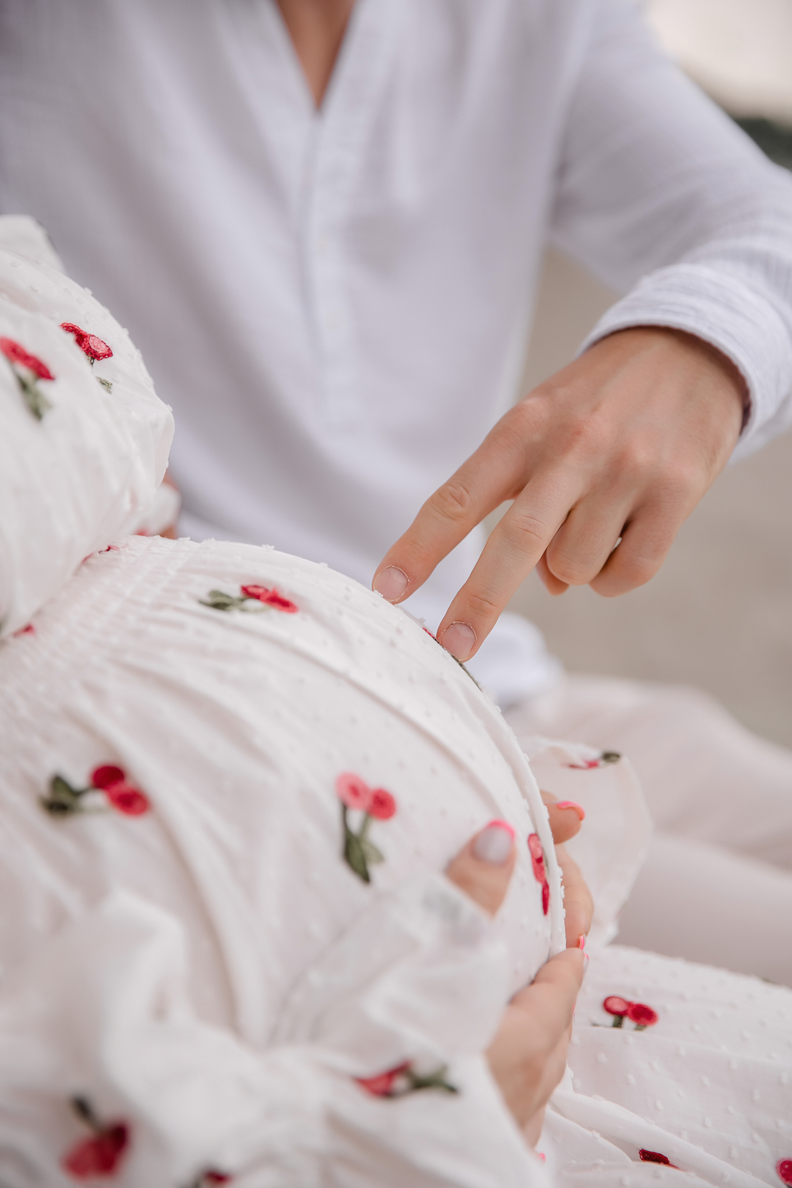 Аня и Миша в ожидании третьего малыша. Беременная фотосессия в центре Москвы. Семейный и детский фотограф в Москве Вера Ускова