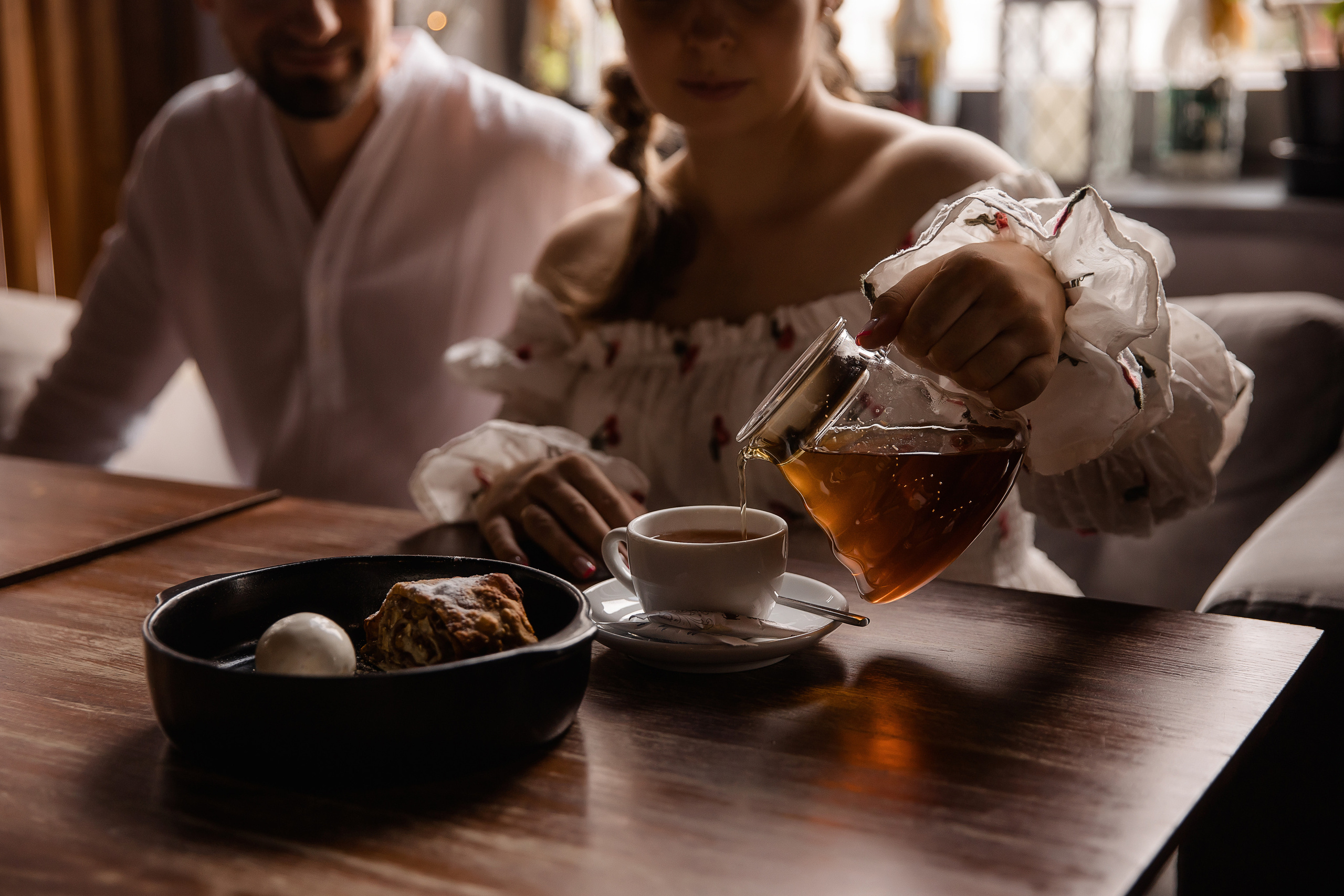 Аня и Миша в ожидании третьего малыша. Беременная фотосессия в центре Москвы. Семейный и детский фотограф в Москве Вера Ускова