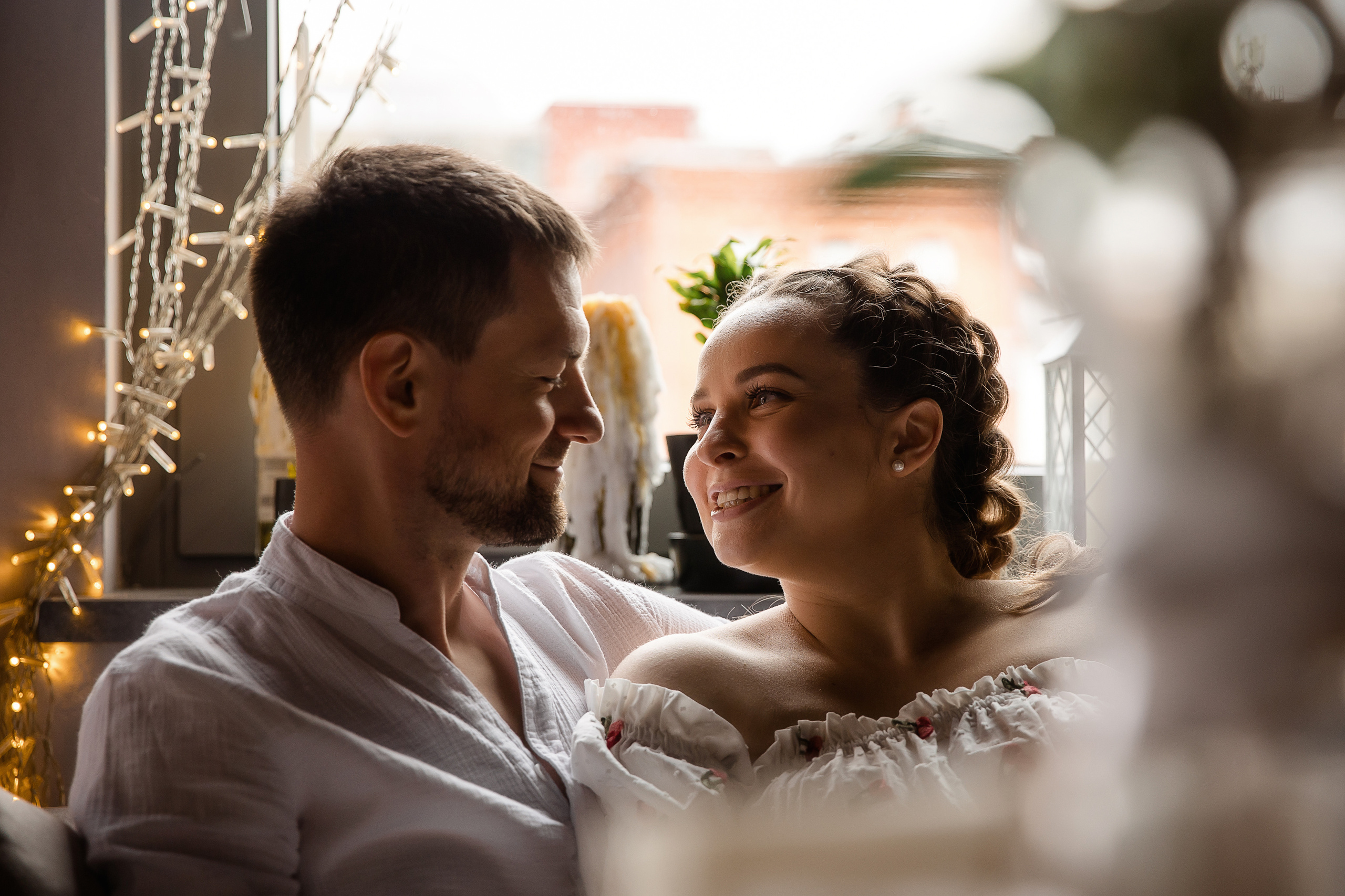 Аня и Миша в ожидании третьего малыша. Беременная фотосессия в центре Москвы. Семейный и детский фотограф в Москве Вера Ускова