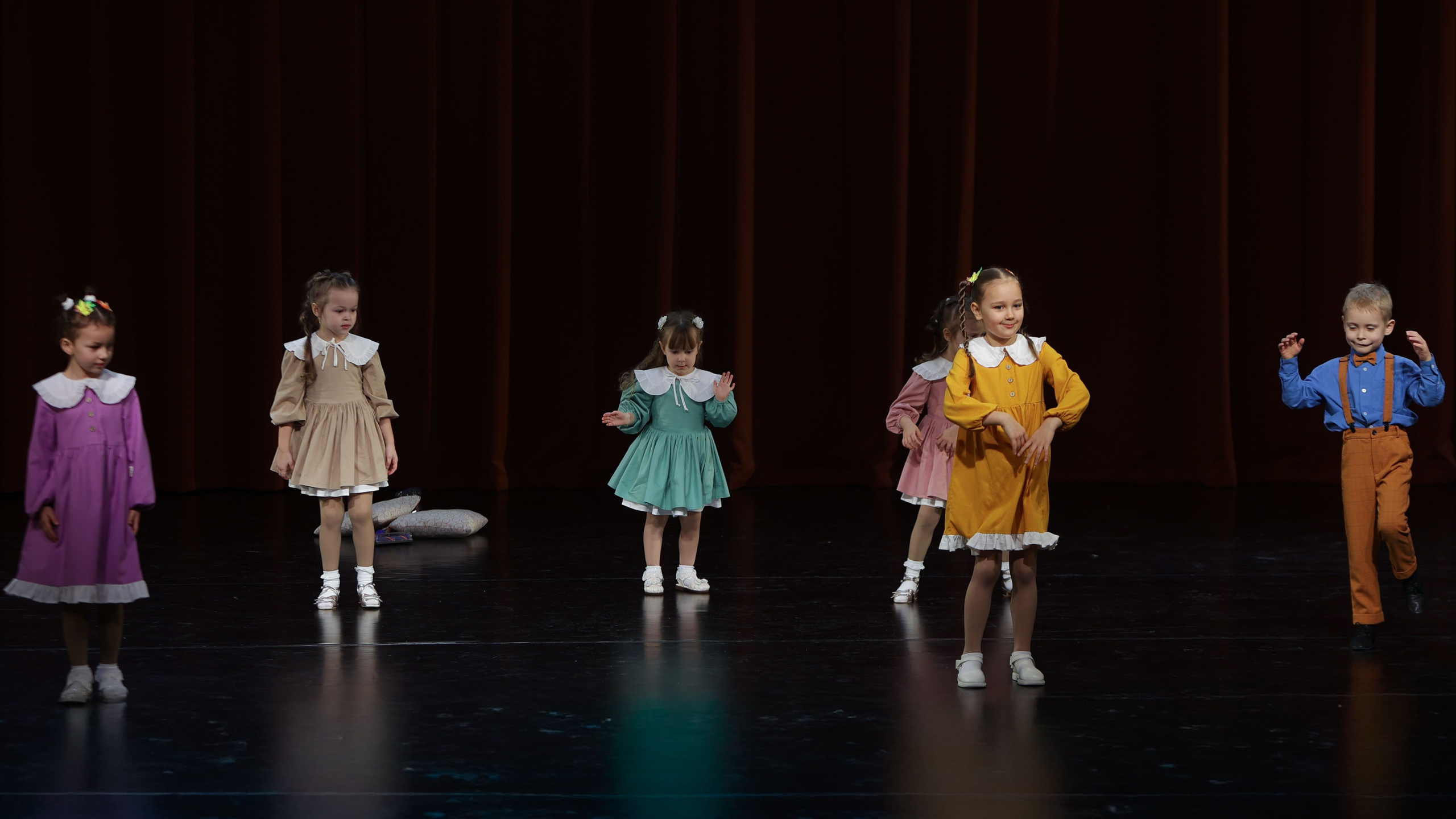 Фестиваль хореографического искусства «КУБОК ЛЕГЕНДЫ — 2025». Выпускные альбомы и школьный фотограф в Подольске, Троицке, Щербинке, Москве и Московской области