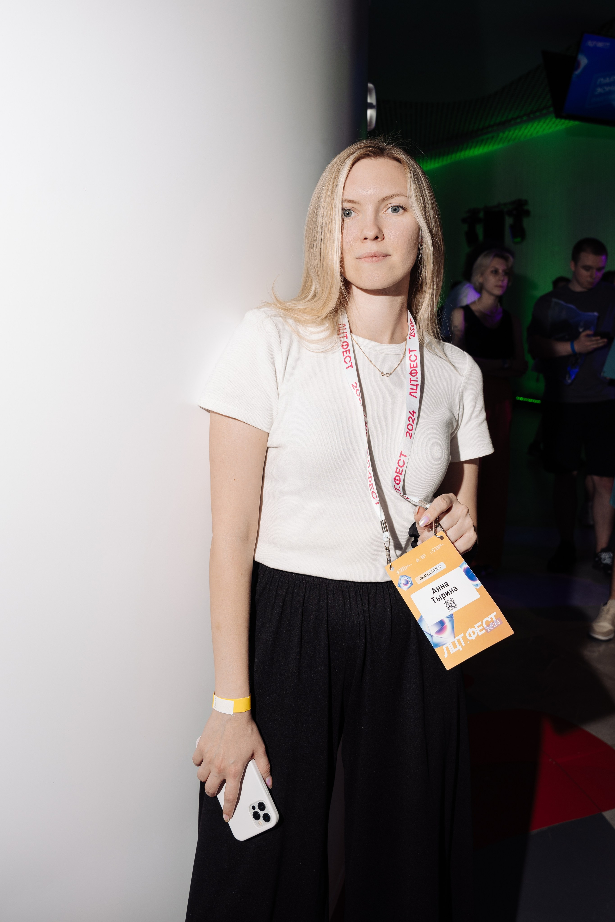 ЛЦТ ФЕСТ 2024 в арт кластере Ломоносов. Свадебные фотосессии в Москве. Фотограф Сергей Ржевский