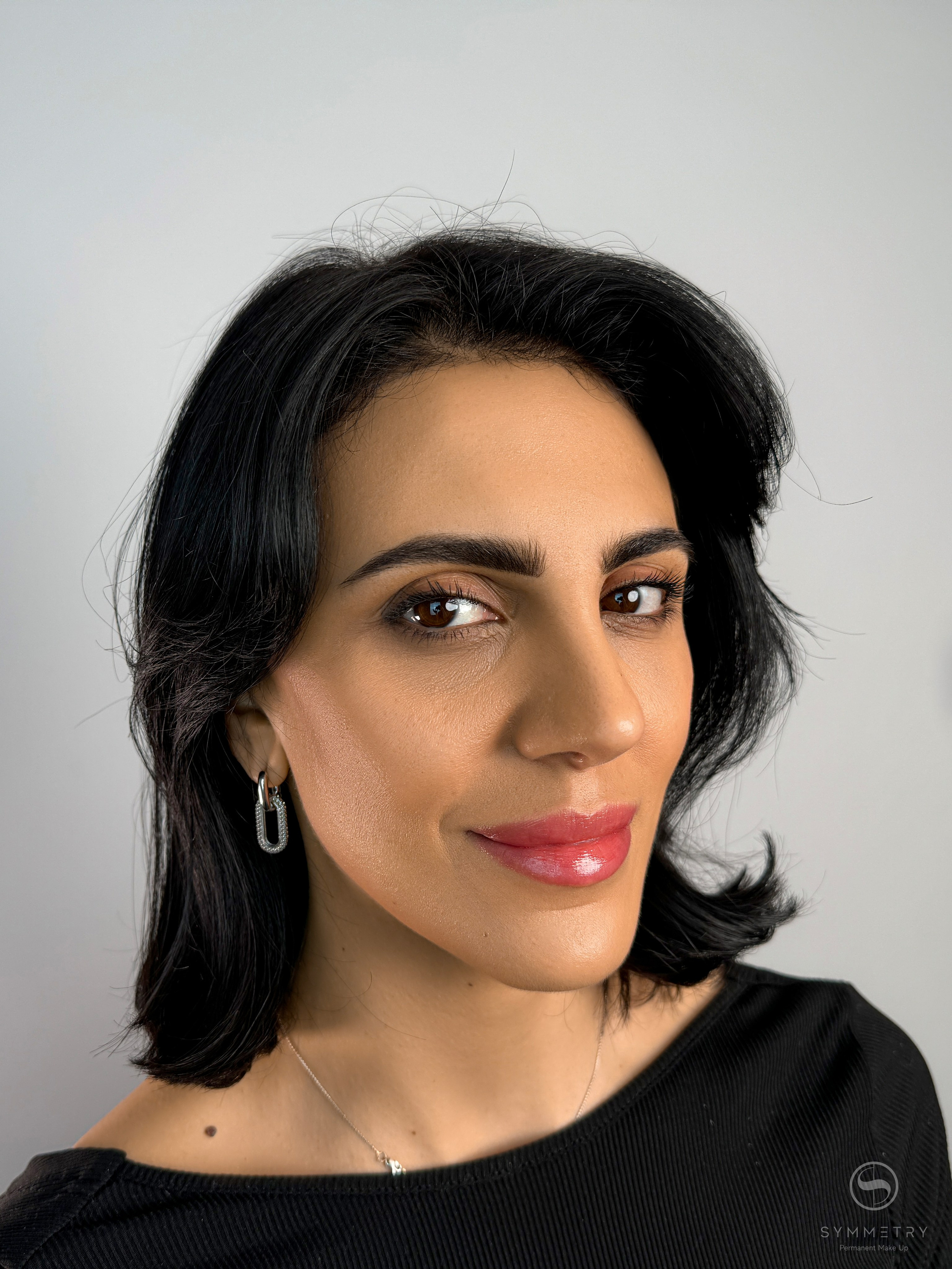 Лена. Студия перманентного макияжа, косметологии и массажа SYMMETRY в Москве, м. Киевская