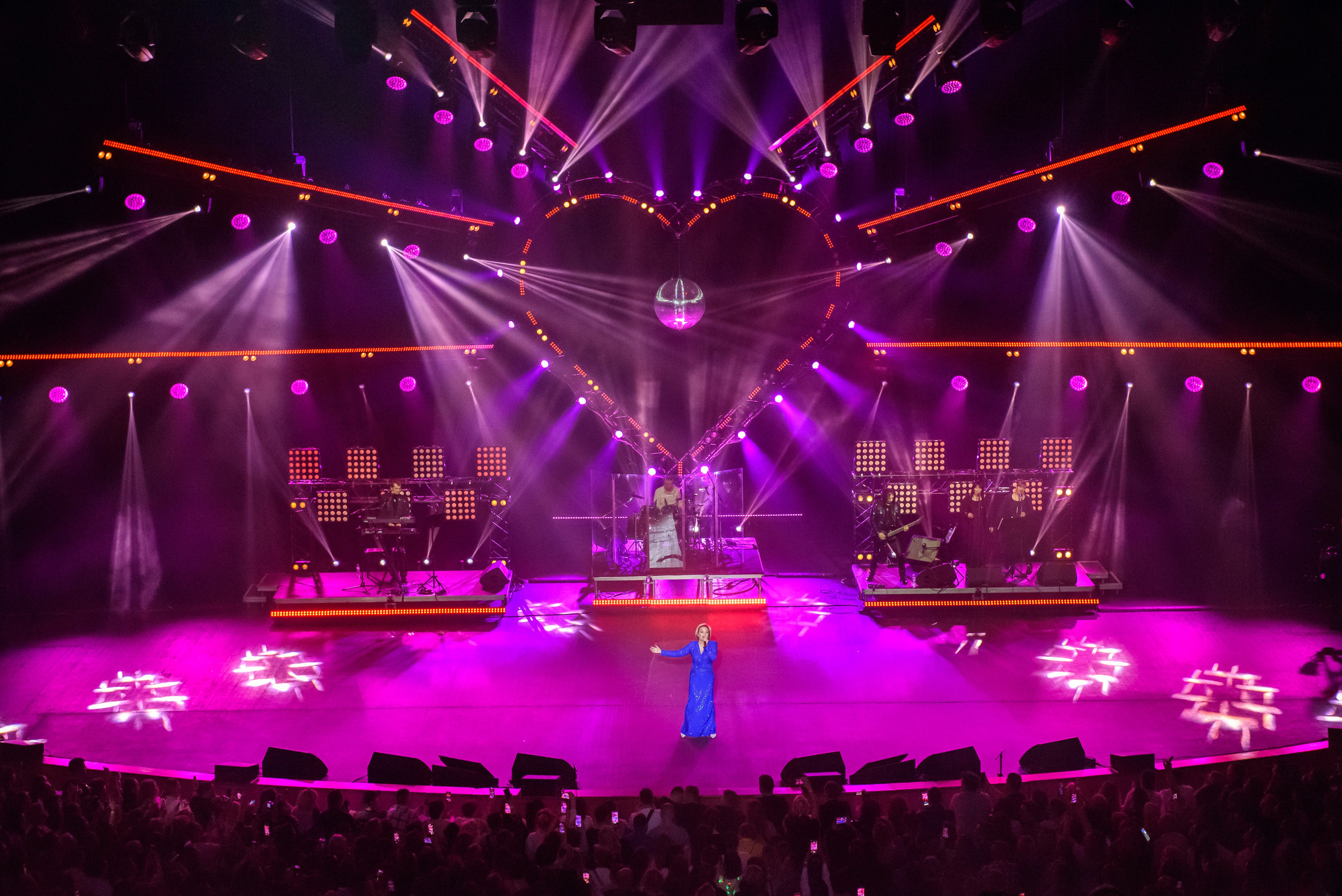 Юбилейный концерт Татьяны Булановой — Крокус Сити Холл — «Имена на все времена». Бренд-фотограф для экспертов и блогеров в Москве Влада Горбовская