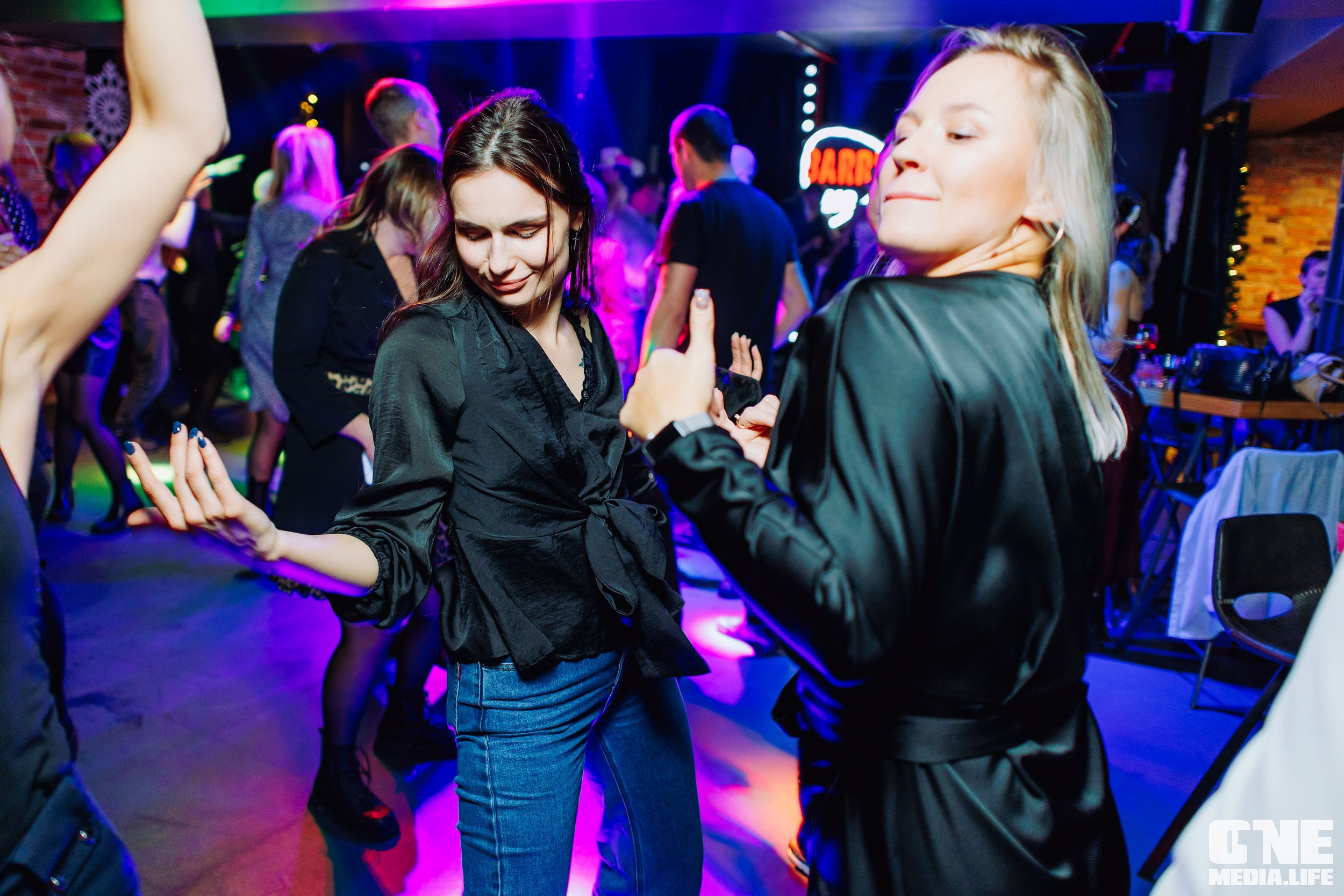 Фоторепортаж из бара Барре. One Media Life: фоторепортажи, фотоотчеты с мероприятий и заведений