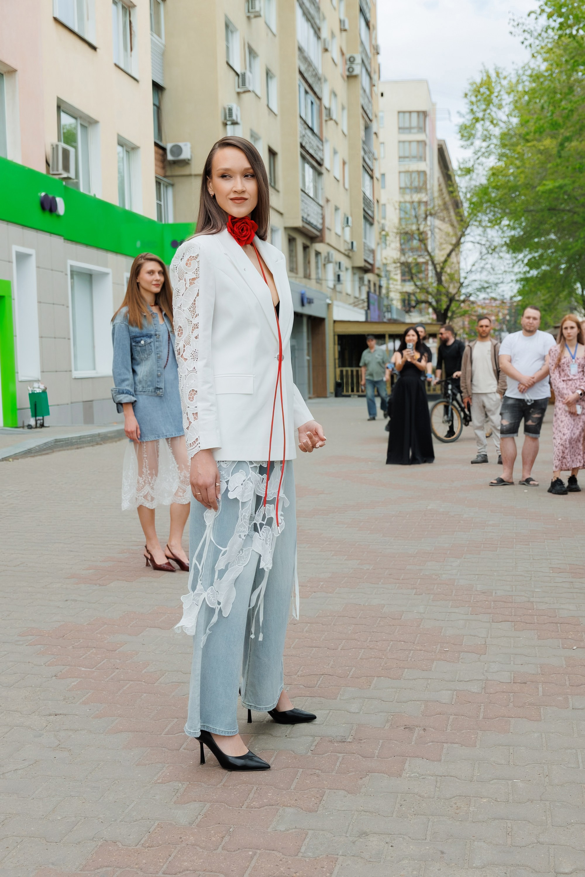 МОДНЫЙ ПОКАЗ. СВОИ. ФОТООТЧЕТЫ-СОБЫТИЯ-МЕСТА