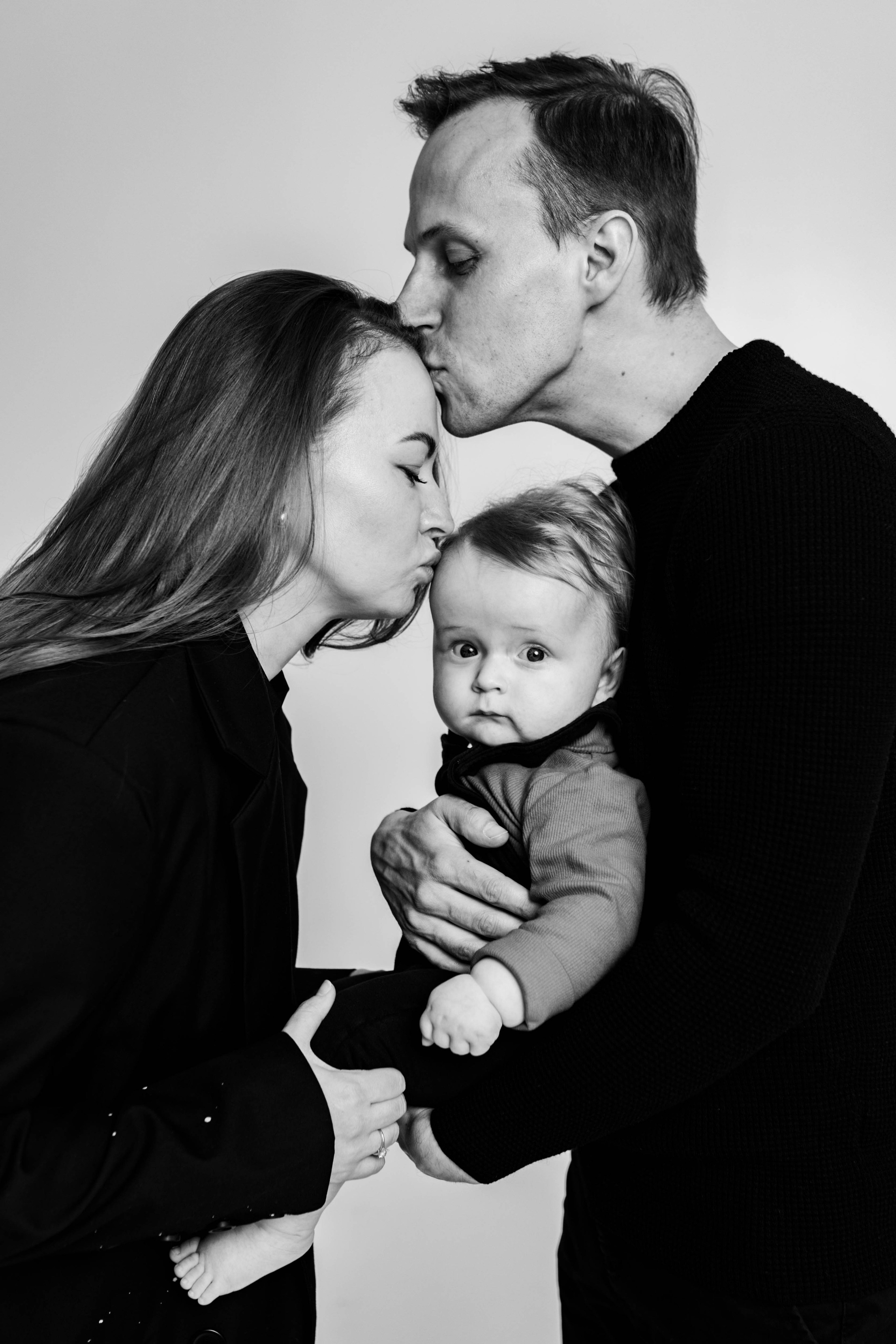 Семейный репортаж. Анастасия Воропаева — репортажный фотограф СПб на роды, выписки, камерные торжества